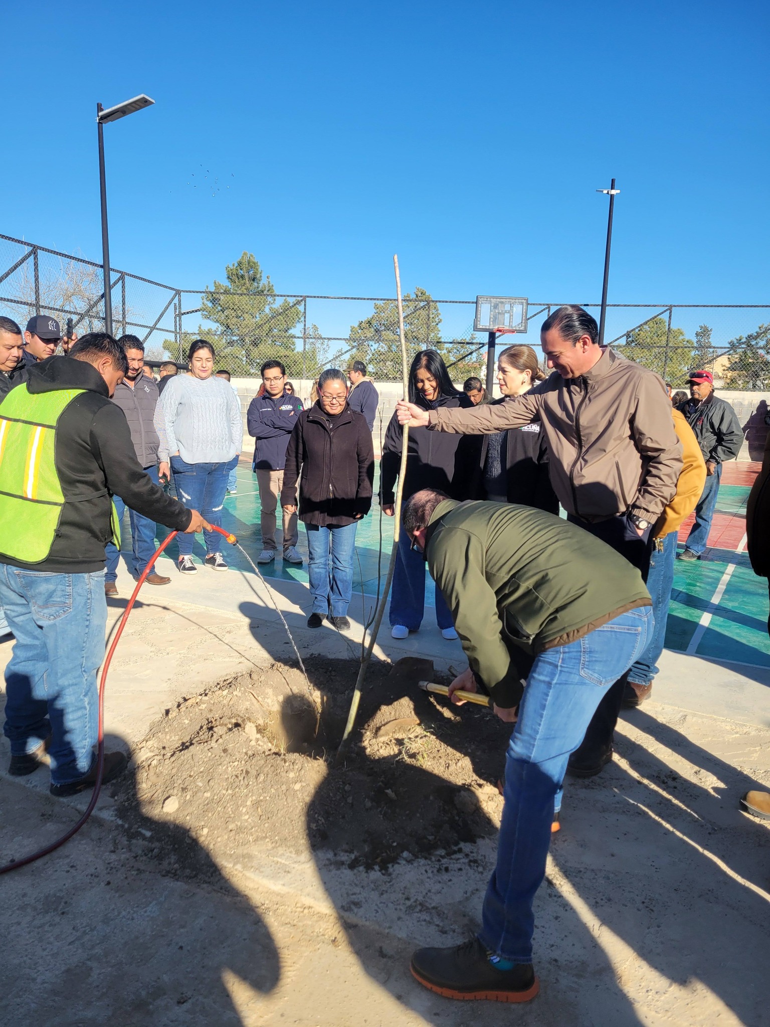 El presidente municipal Emilio De Hoyos entrega plaza remodelada en la Morelos