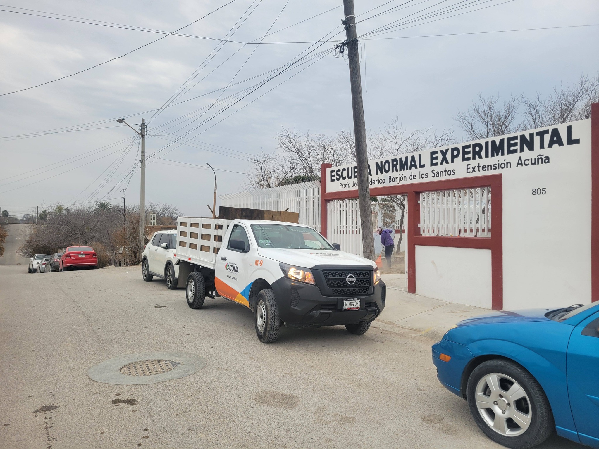 Entrega Presidencia Municipal de Acuña obra de construcción en escuela