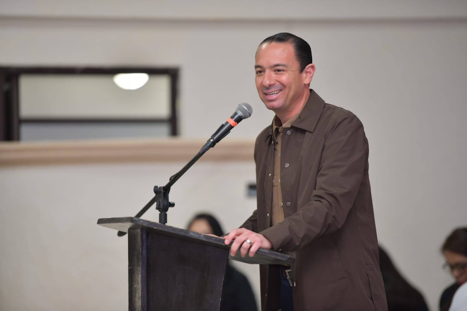 GOBIERNO MUNICIPAL RECONOCE LA TRAYECTORIA DE ODONTÓLOGOS DE ACUÑA