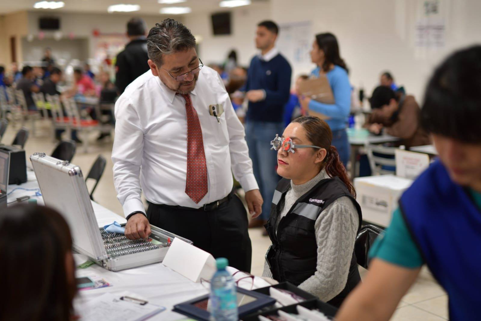 LLEVAN PROGRAMAS DEL GOBIERNO DE UNIDAD A LA EMPRESA GENTHERM CON LA BRIGADA “POR AMOR A TU CHAMBA”