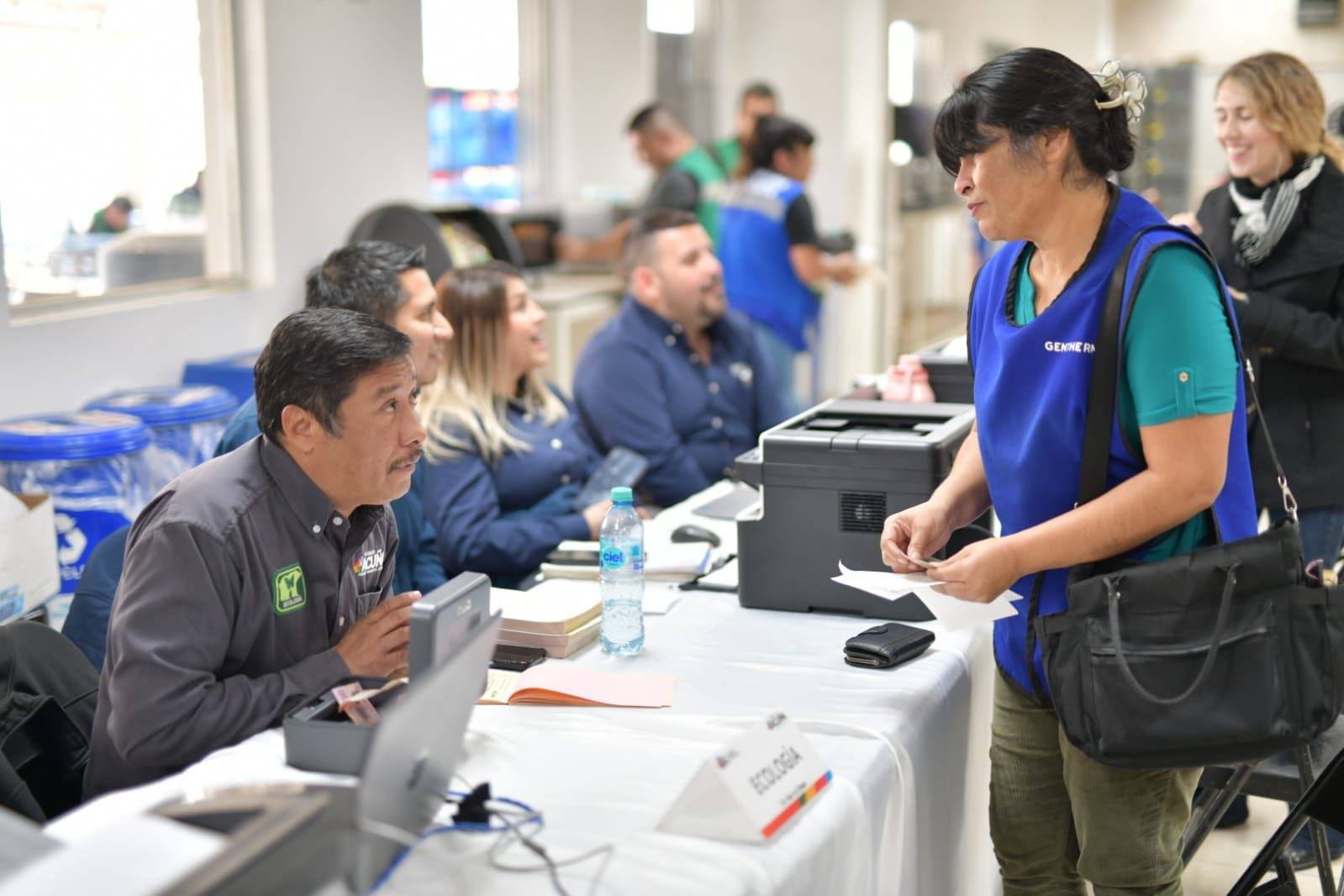 LLEVAN PROGRAMAS DEL GOBIERNO DE UNIDAD A LA EMPRESA GENTHERM CON LA BRIGADA “POR AMOR A TU CHAMBA”