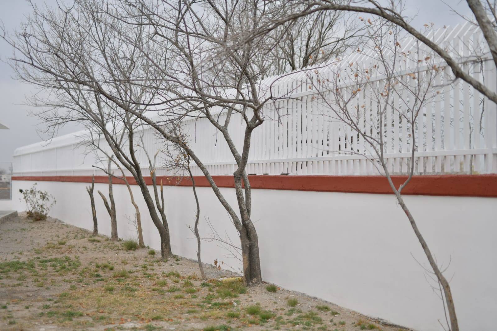 MÁS SEGURIDAD PARA FUTUROS MAESTROS: GOBIERNO MUNICIPAL ENTREGA OBRA PERIMETRAL EN LA NORMAL EXPERIMENTAL DE ACUÑA