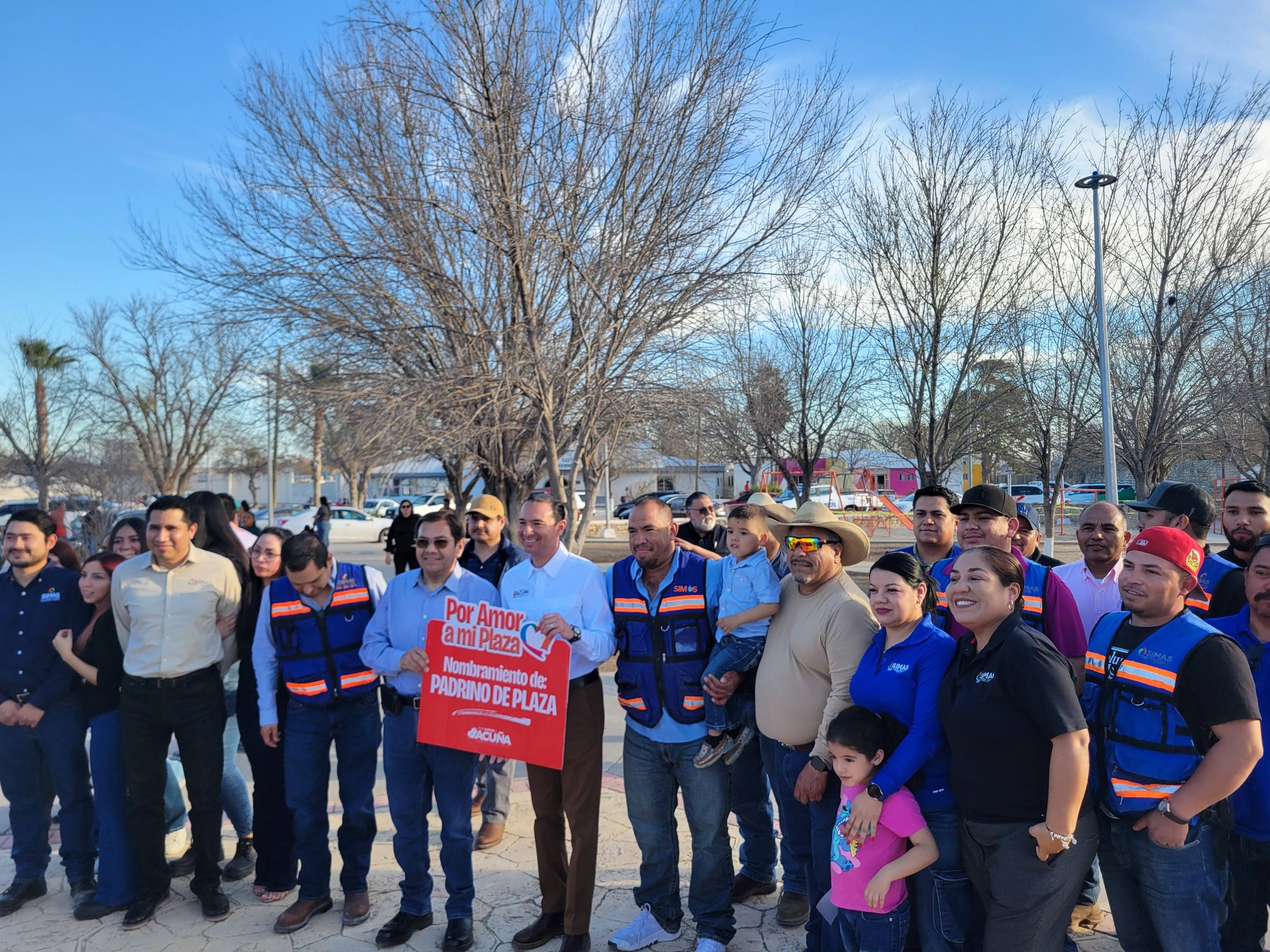 Remodelan plaza en el Gaby Brimmer