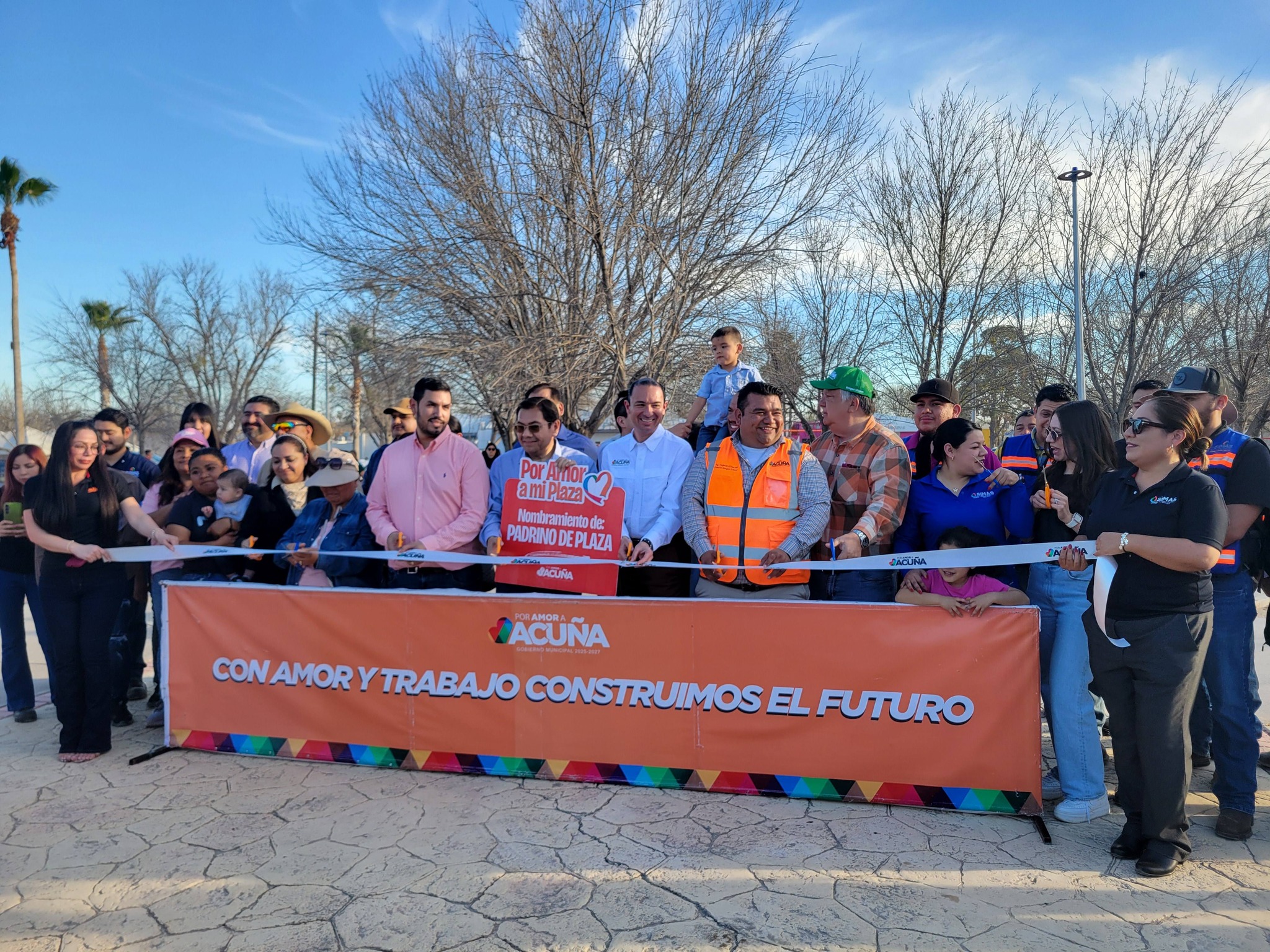 Remodelan plaza en el Gaby Brimmer