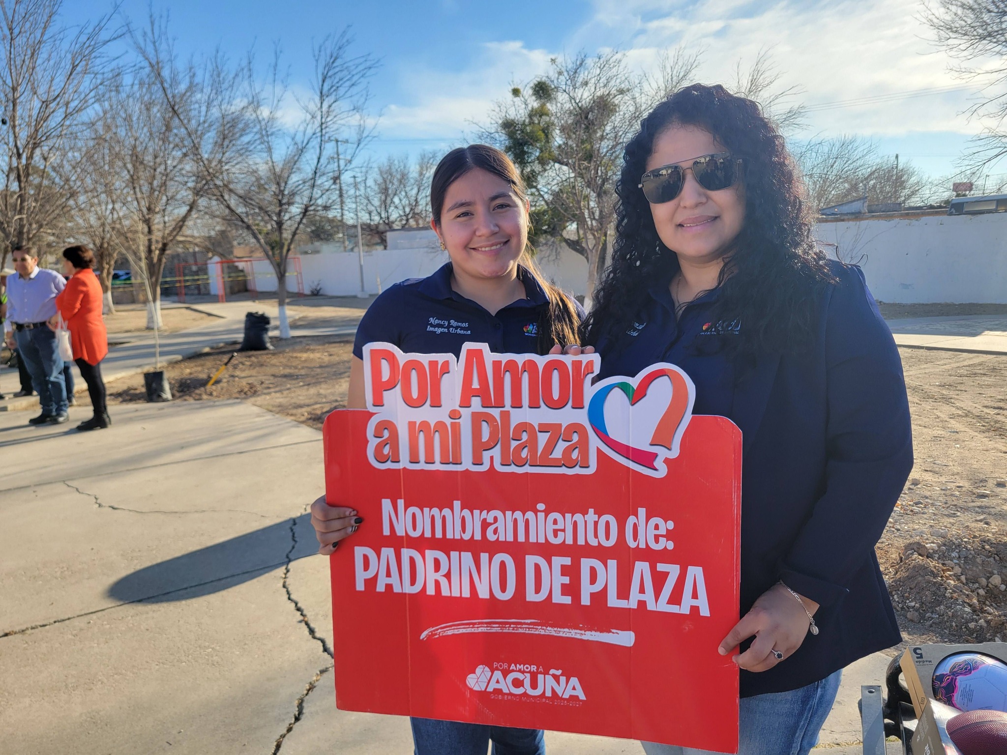 Remodelan plaza en el Gaby Brimmer