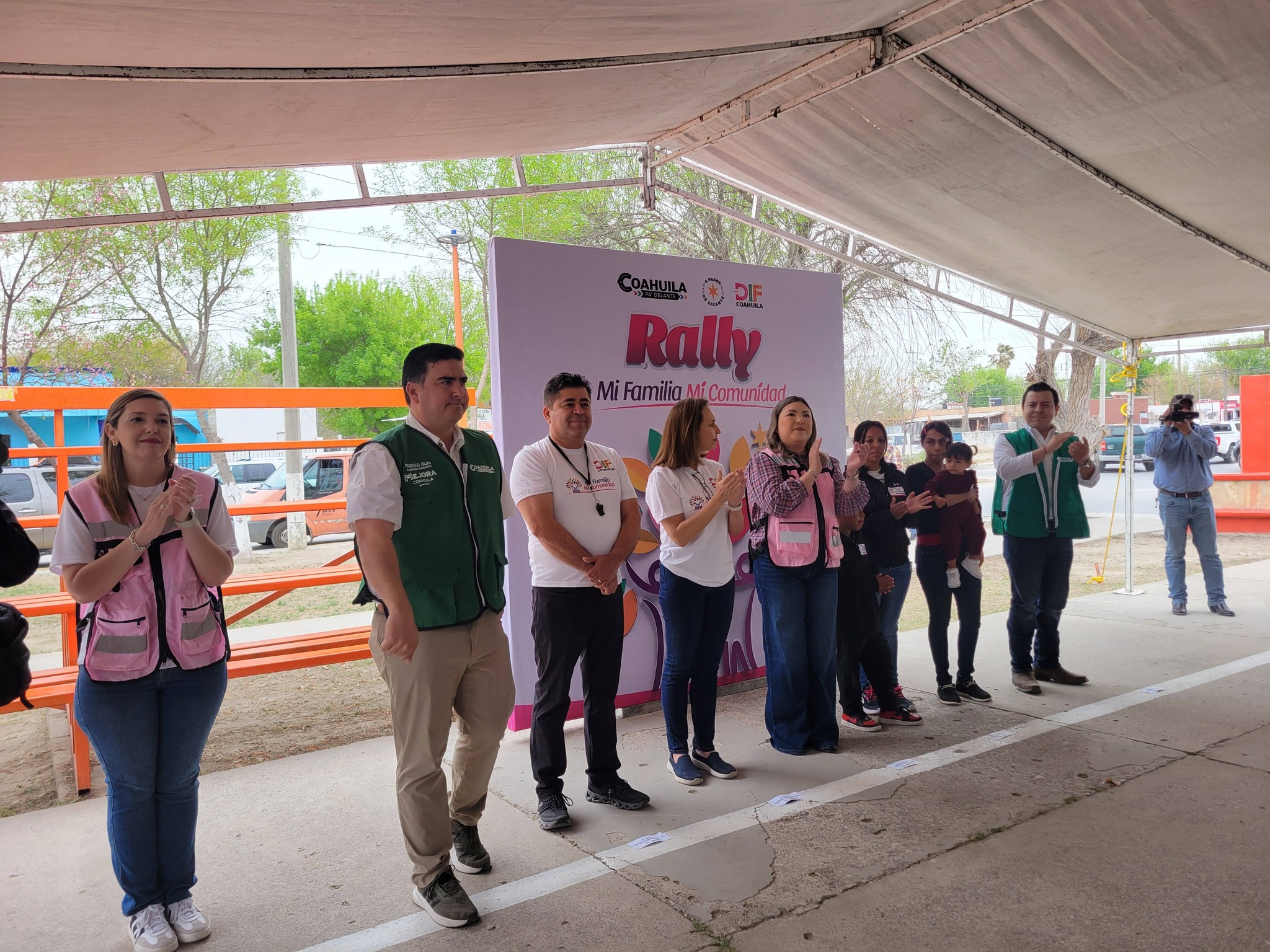 Celebran DIF Coahuila y DIF Municipal Acuña el Dia de la Familia