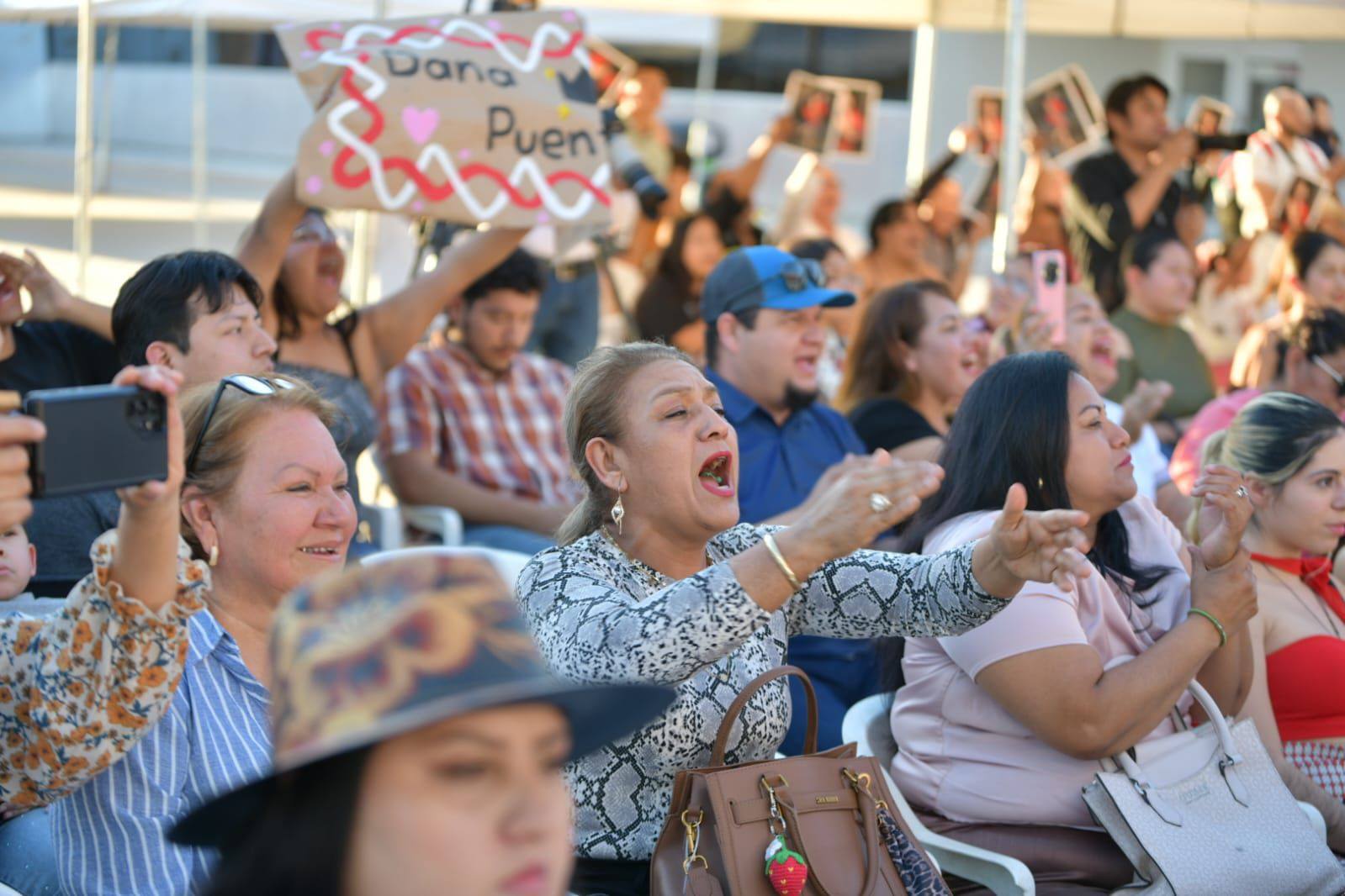 CORONAN A LA NUEVA SEÑORITA TURISMO 2026 EN UNA NOCHE DE TRADICIÓN Y ORGULLO