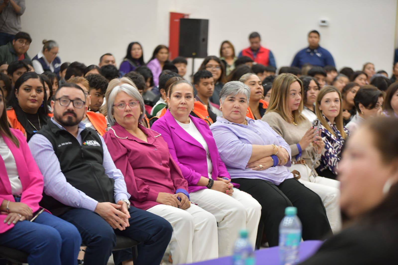 EL GOBIERNO DE UNIDAD FORJA COMPROMISOS FIRMES CON LAS MUJERES DE ACUÑA