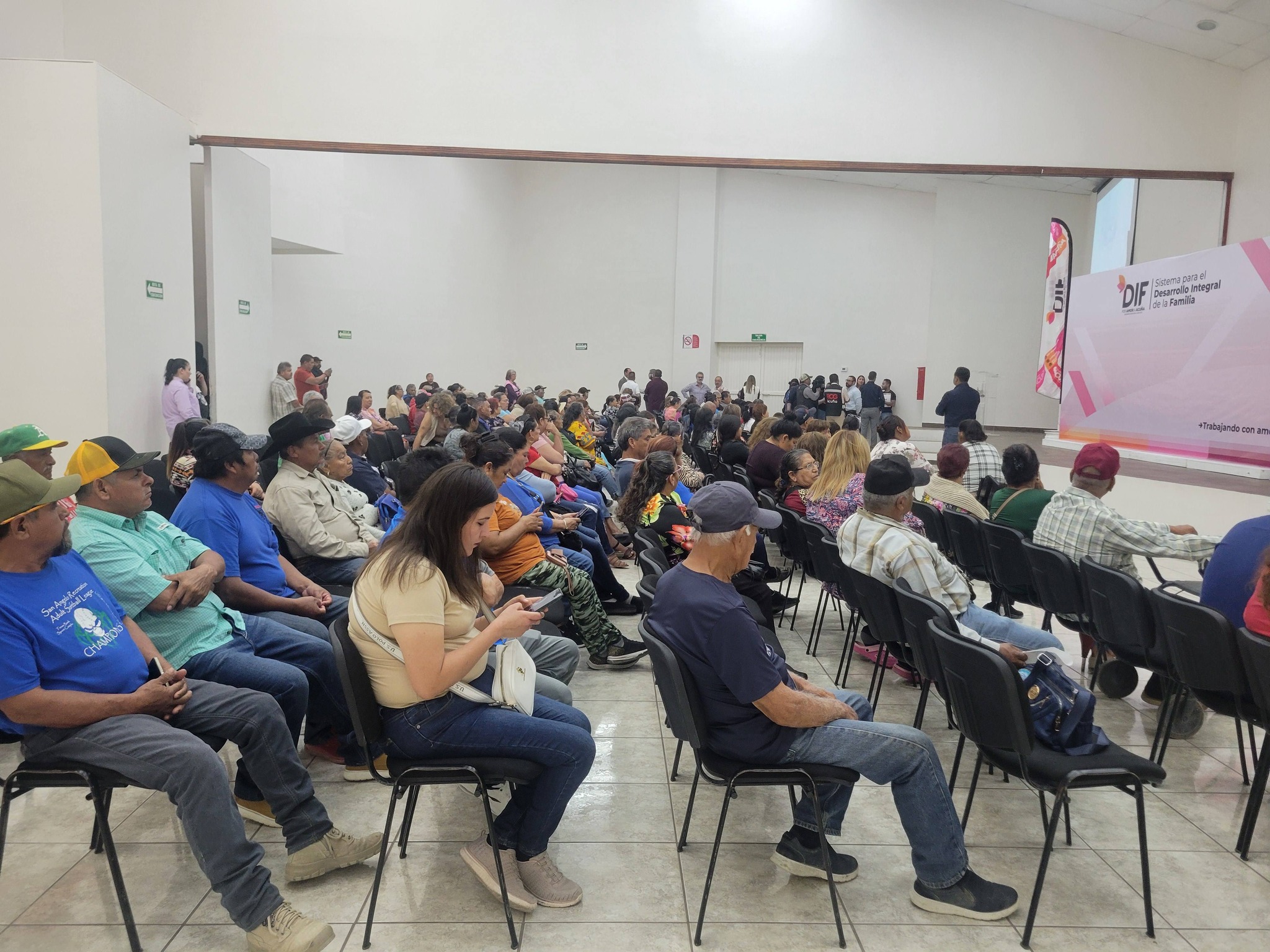 Encabeza Emilio un gobierno solidario