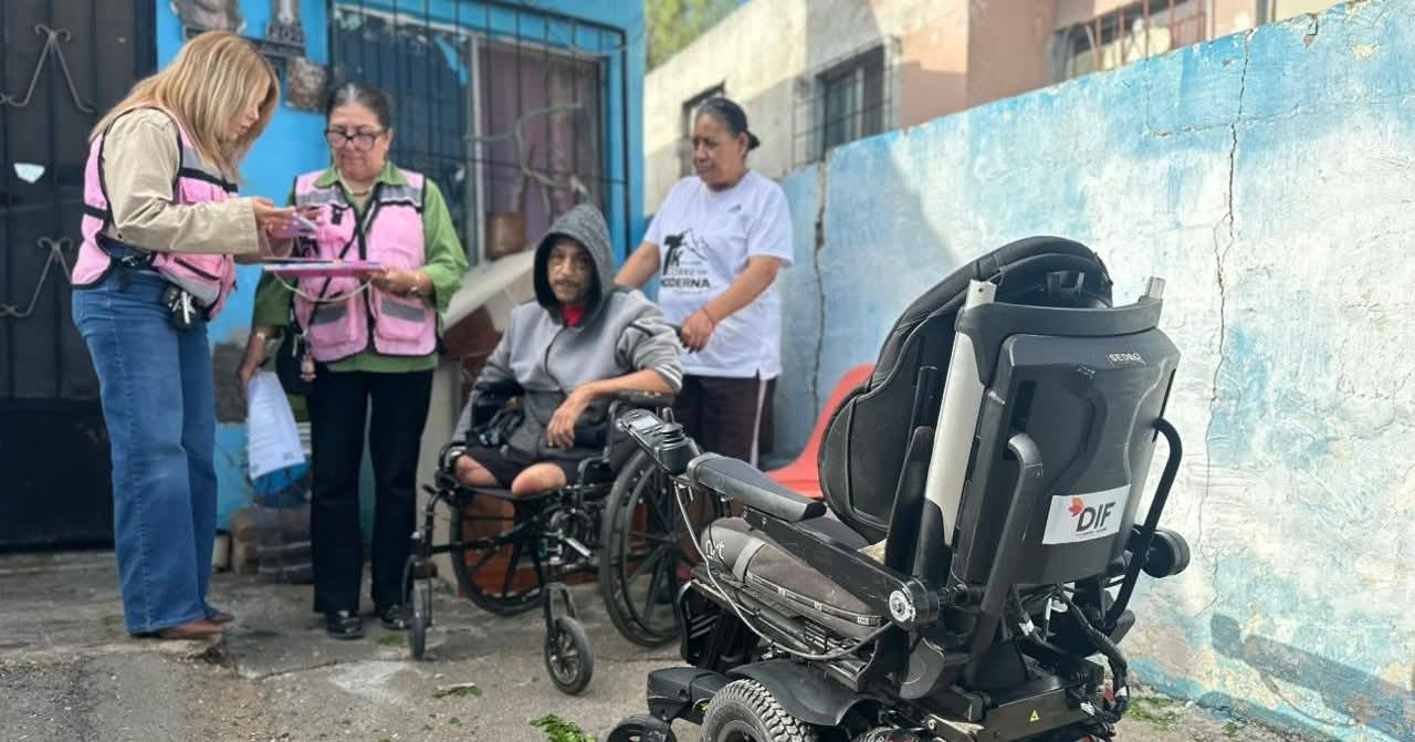 ENTREGA DIF SILLAS DE RUEDAS ELECTRICAS