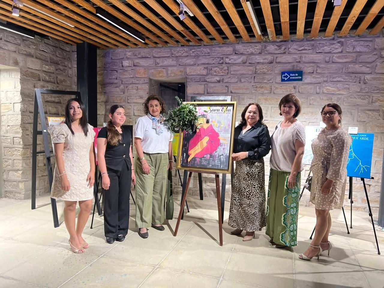 Éxito total en el Evento de Noche de Arte y Letras en el EX Guarnición Militar Museo Histórico