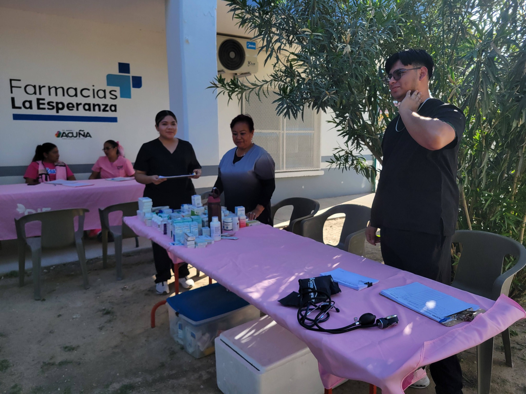 FERIA DE LA MUJER EN CEDROS