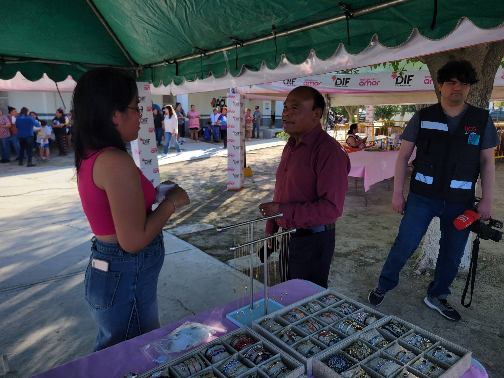 FERIA DE LA MUJER EN CEDROS