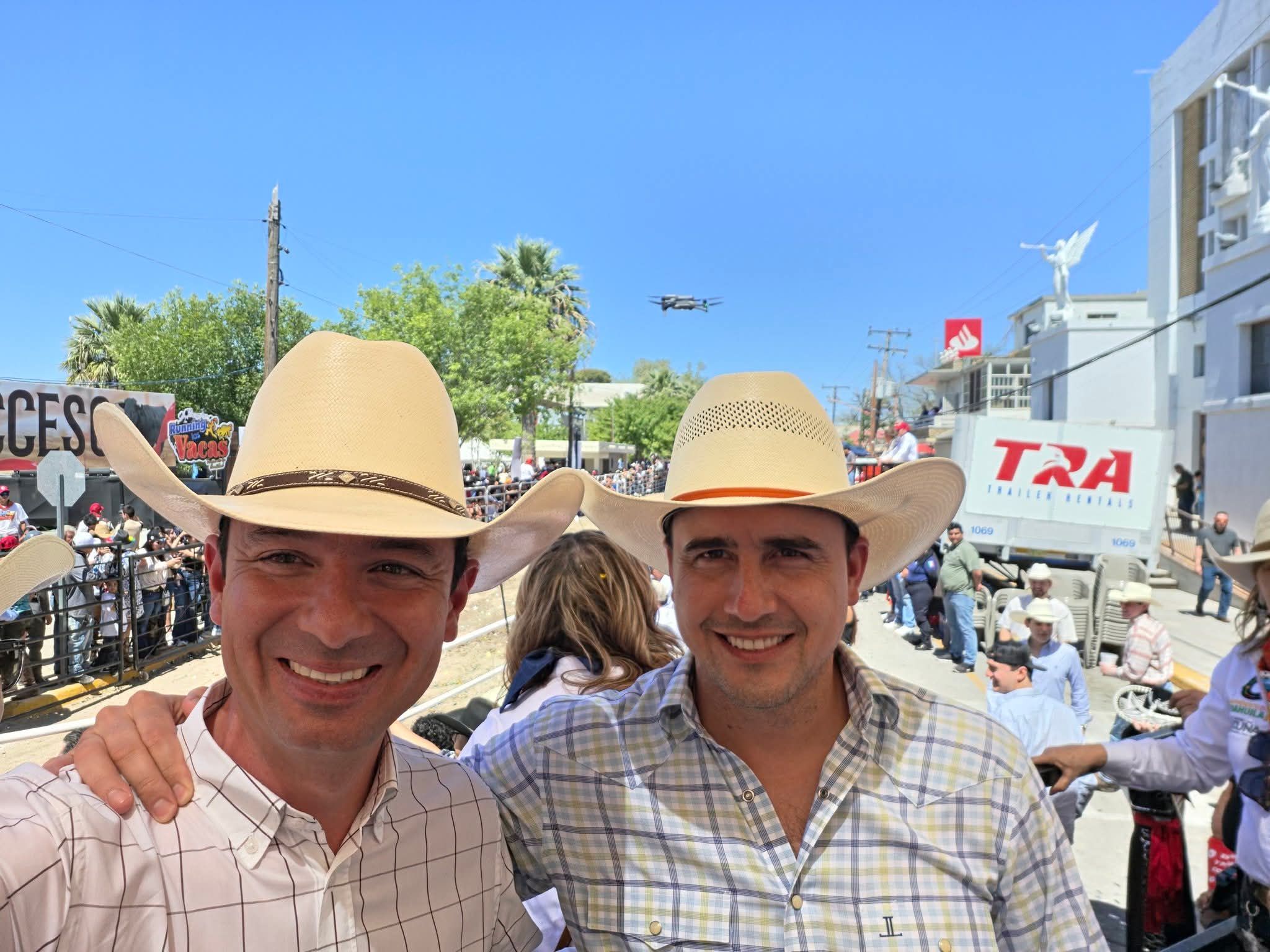 Gobernador Manolo y alcalde Emilio dan chupinazo