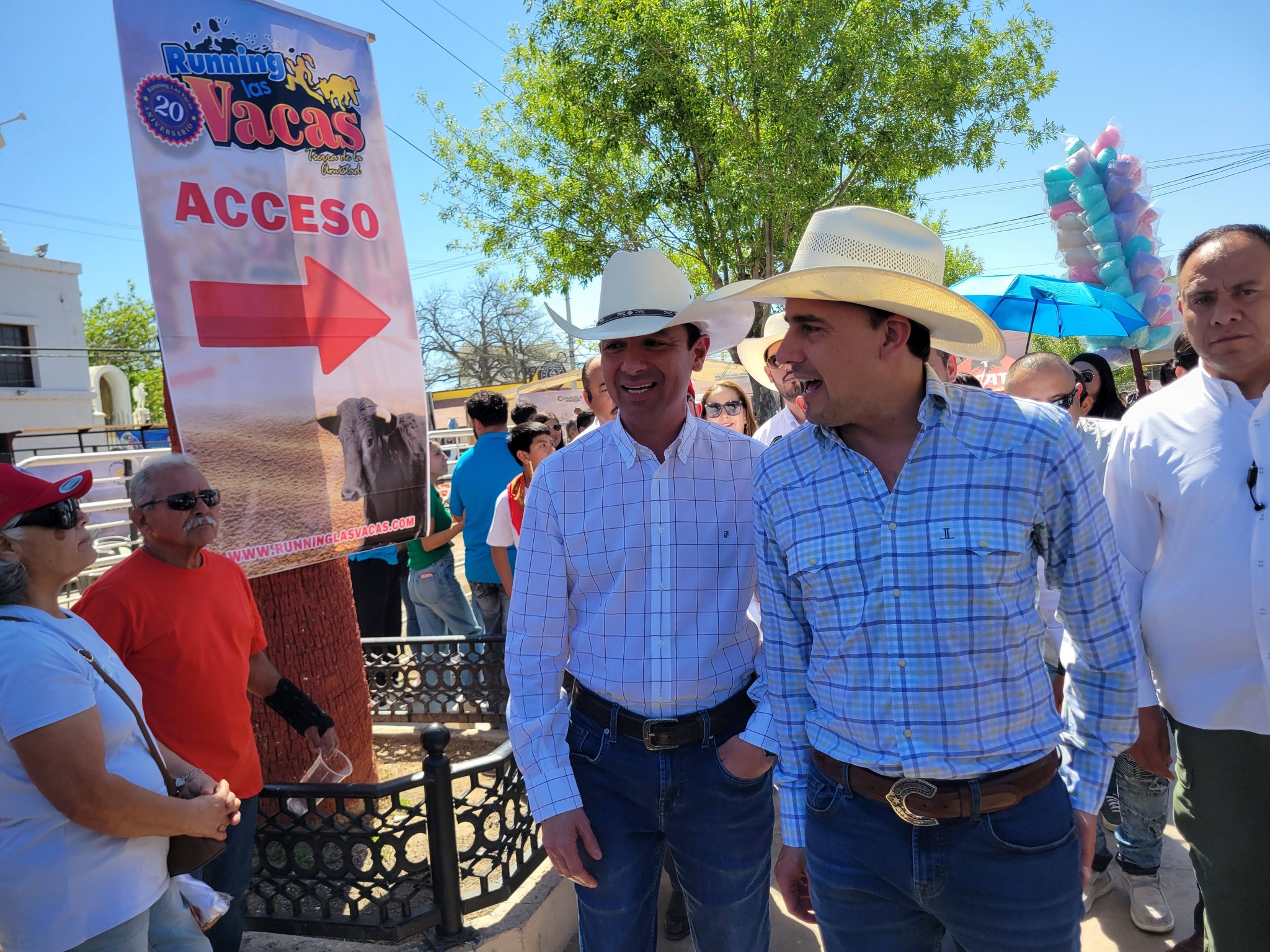 Gobernador Manolo y alcalde Emilio dan chupinazo