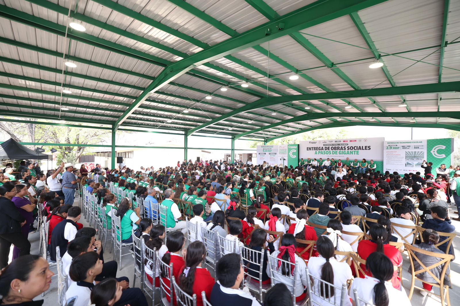 LLEVAMOS DESARROLLO PAREJO A TODAS LAS REGIONES: MANOLO