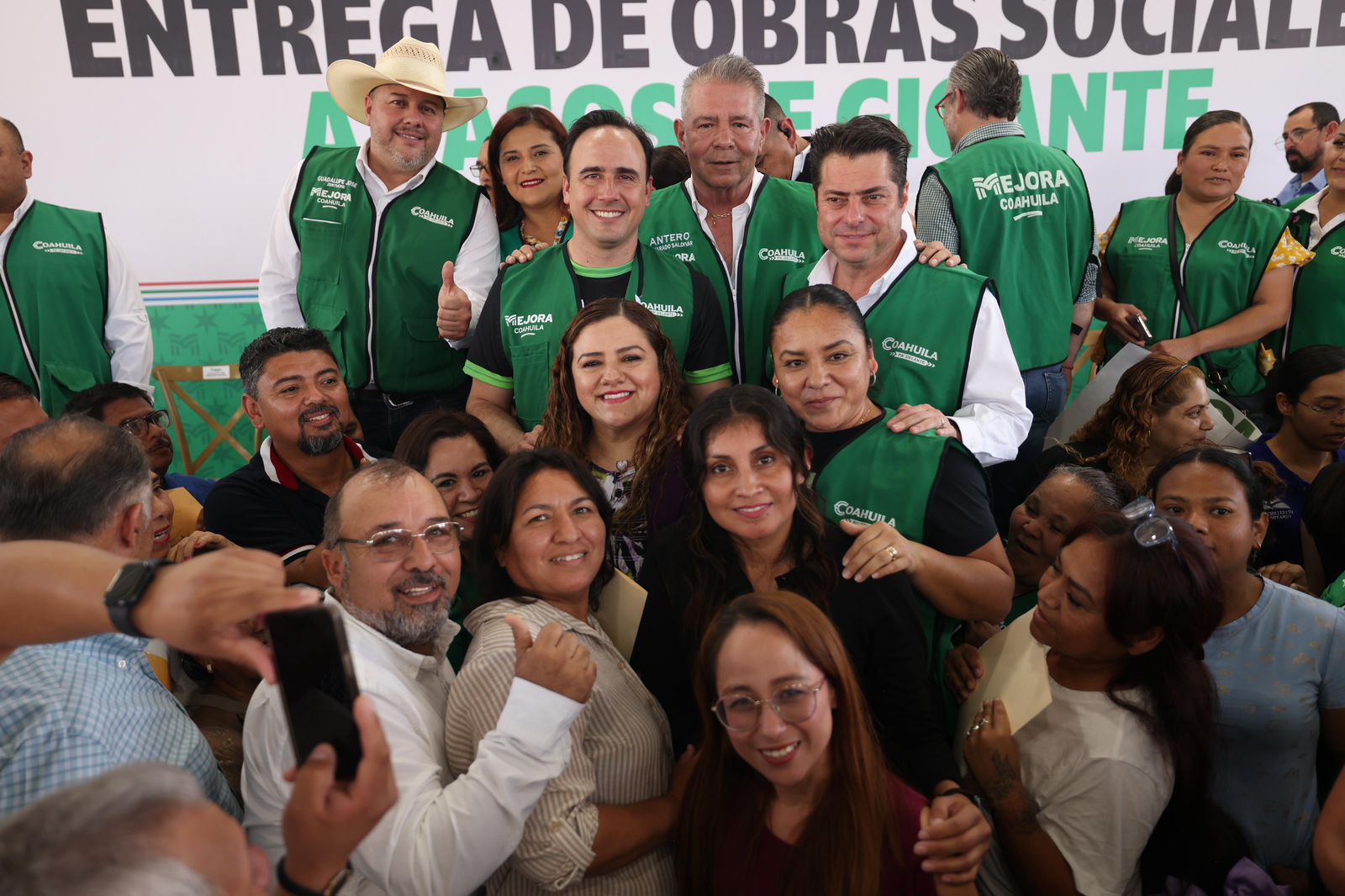 LLEVAMOS DESARROLLO PAREJO A TODAS LAS REGIONES: MANOLO