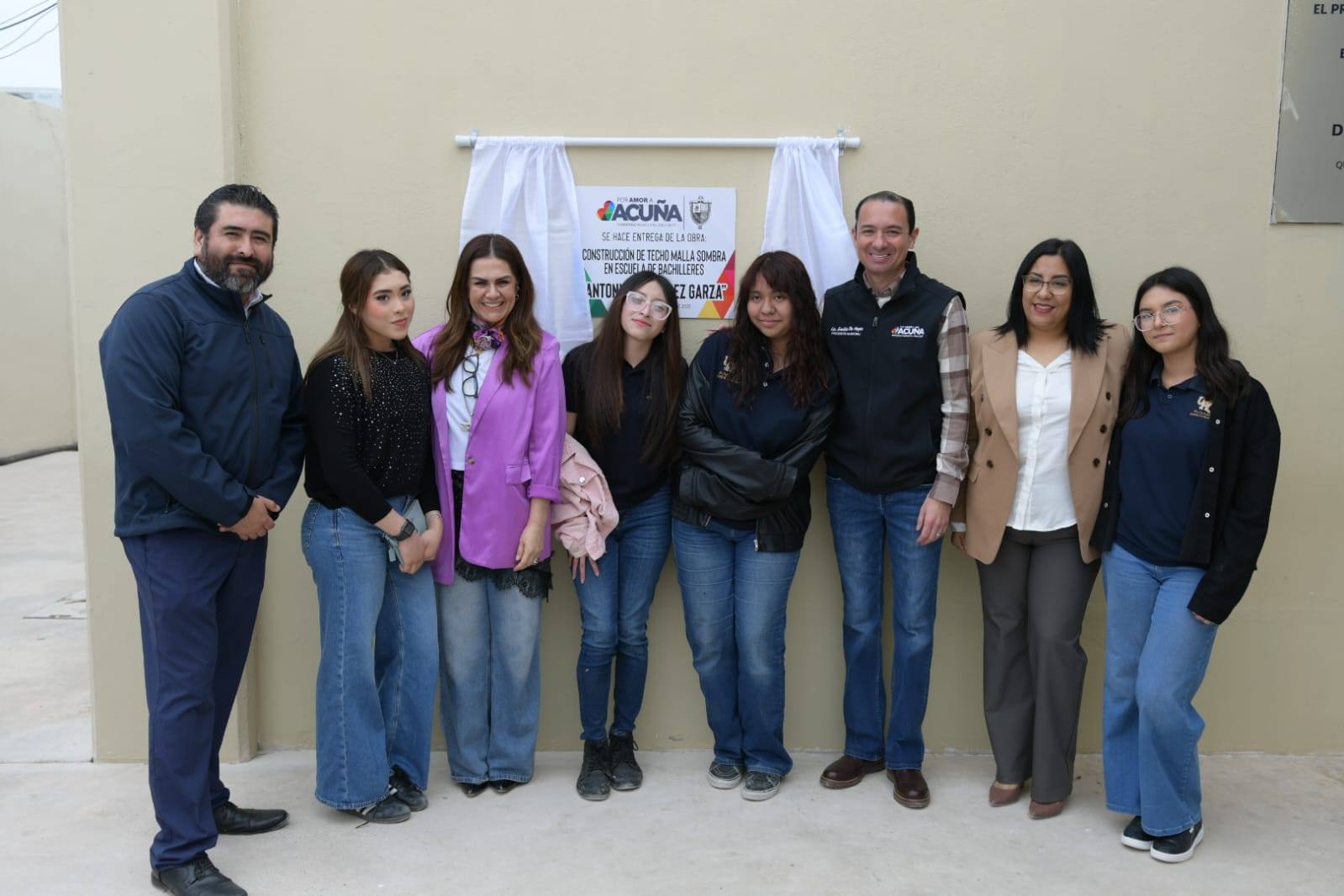 NUEVO TECHO DE MALLA SOMBRA MODERNIZA ESPACIO PARA ESTUDIANTES DE LA PREPARATORIA ANTONIO GUTIÉRREZ