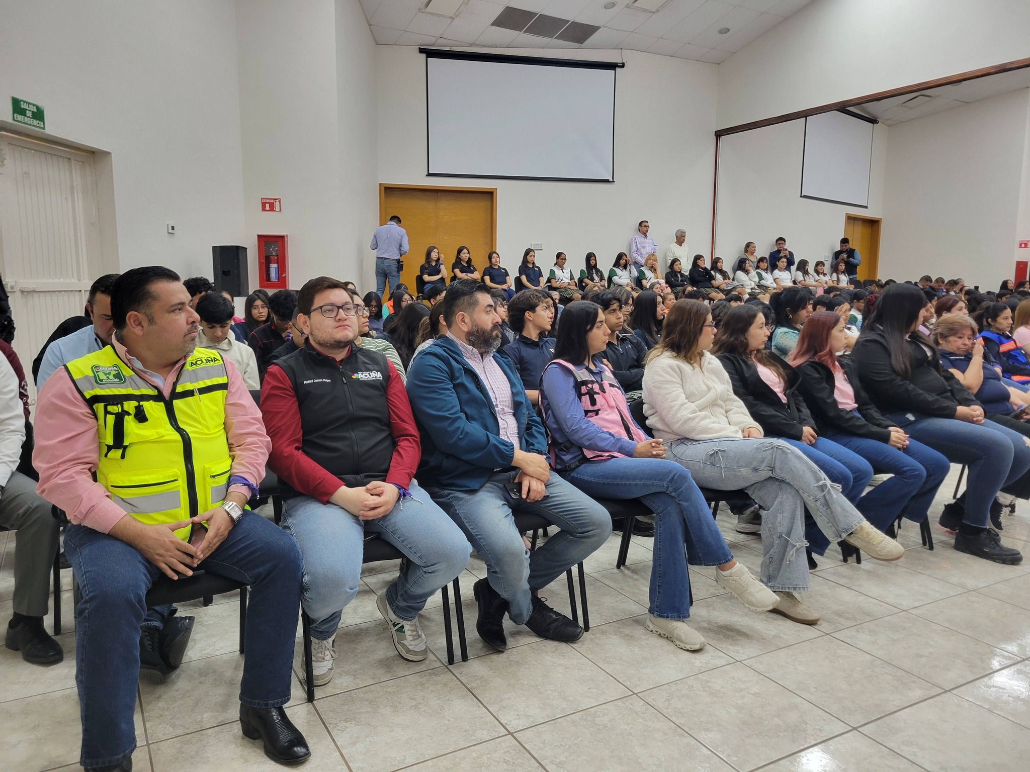 Reconoce Emilio De Hoyos valor e importancia de la mujer