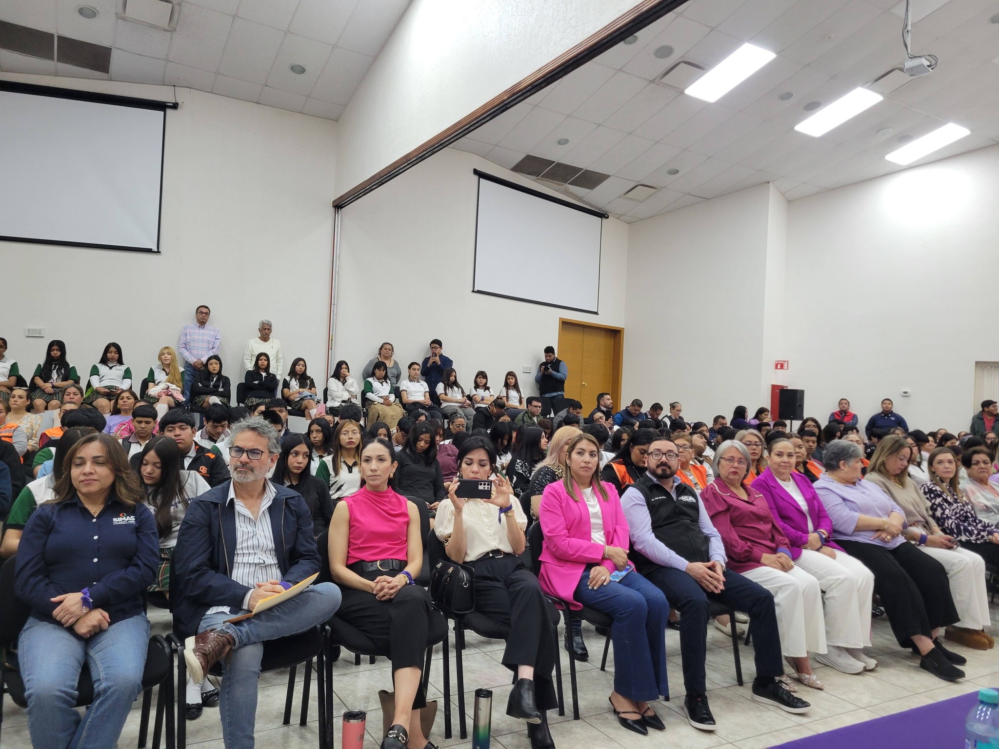 Reconoce Emilio De Hoyos valor e importancia de la mujer