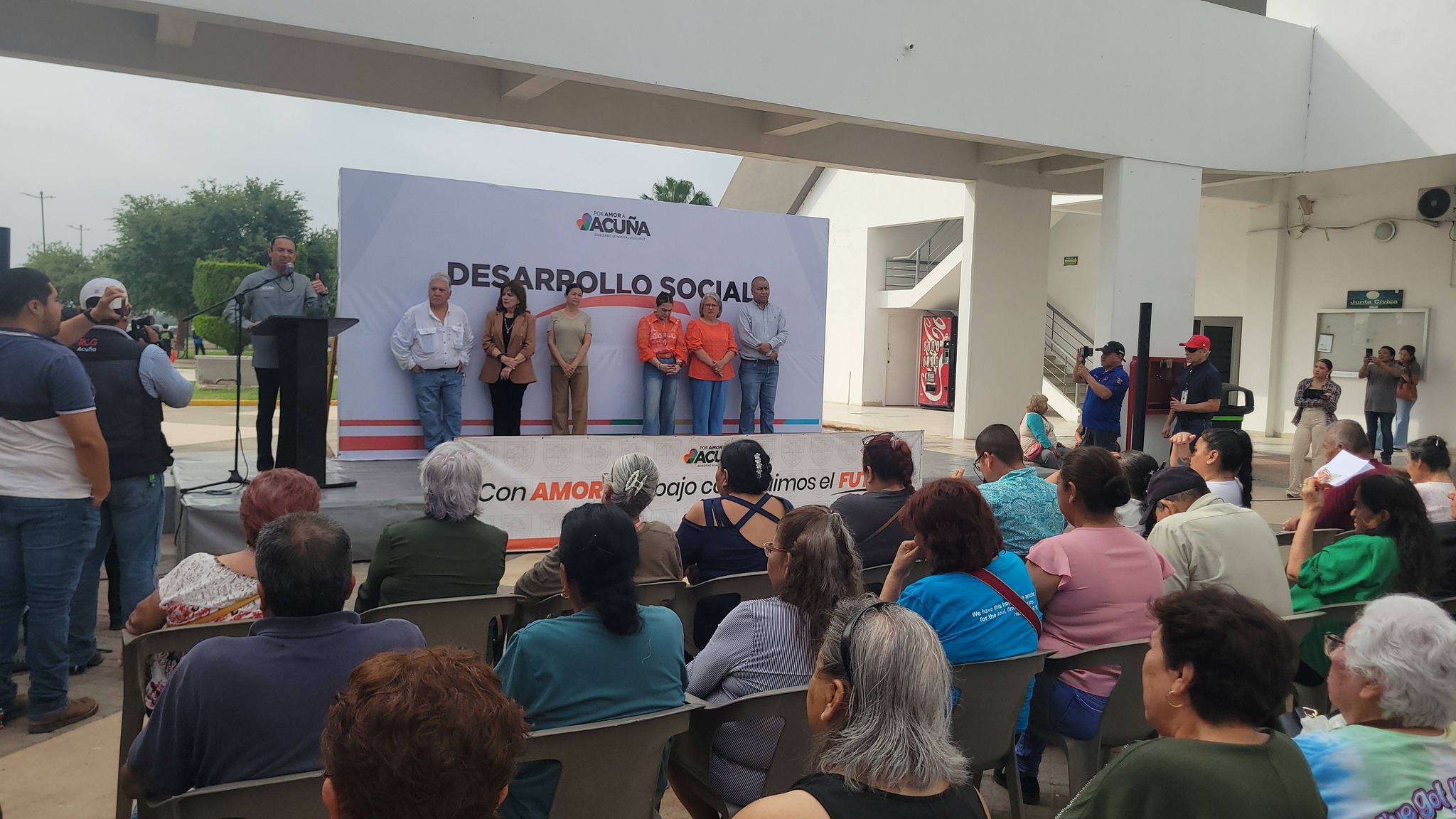 17 mil familias beneficiadas con apoyos alimentarios