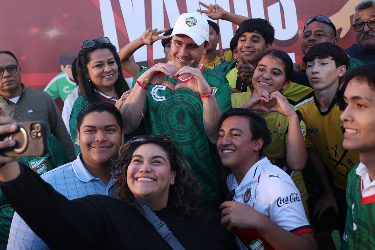 ARRANCA MANOLO LAS CARAVANAS COAHUILA PA'L MUNDO