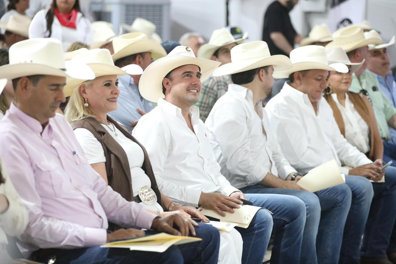 CON LA EXPOSASIS EN MÚZQUIZ SEGUIMOS FORTALECIENDO NUESTRA CULTURA VAQUERA EN COAHUILA: MANOLO