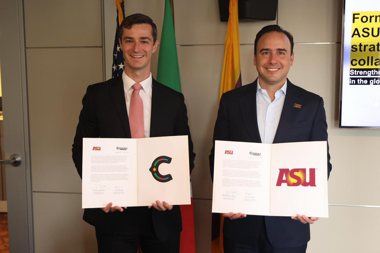 FIRMAMOS EN  WASHINGTON D.C. ACUERDO HISTÓRICO EN MATERIA DE SEMICONDUCTORES: MANOLO