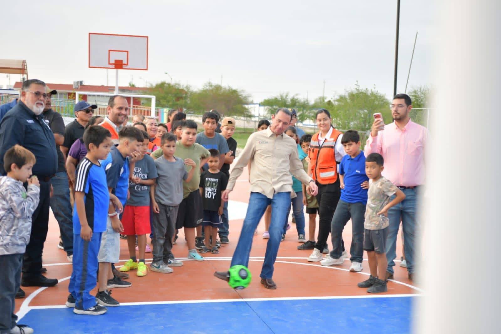 GOBIERNO DE UNIDAD ENTREGA NUEVO ESPACIO PÚBLICO EN NOBLASI