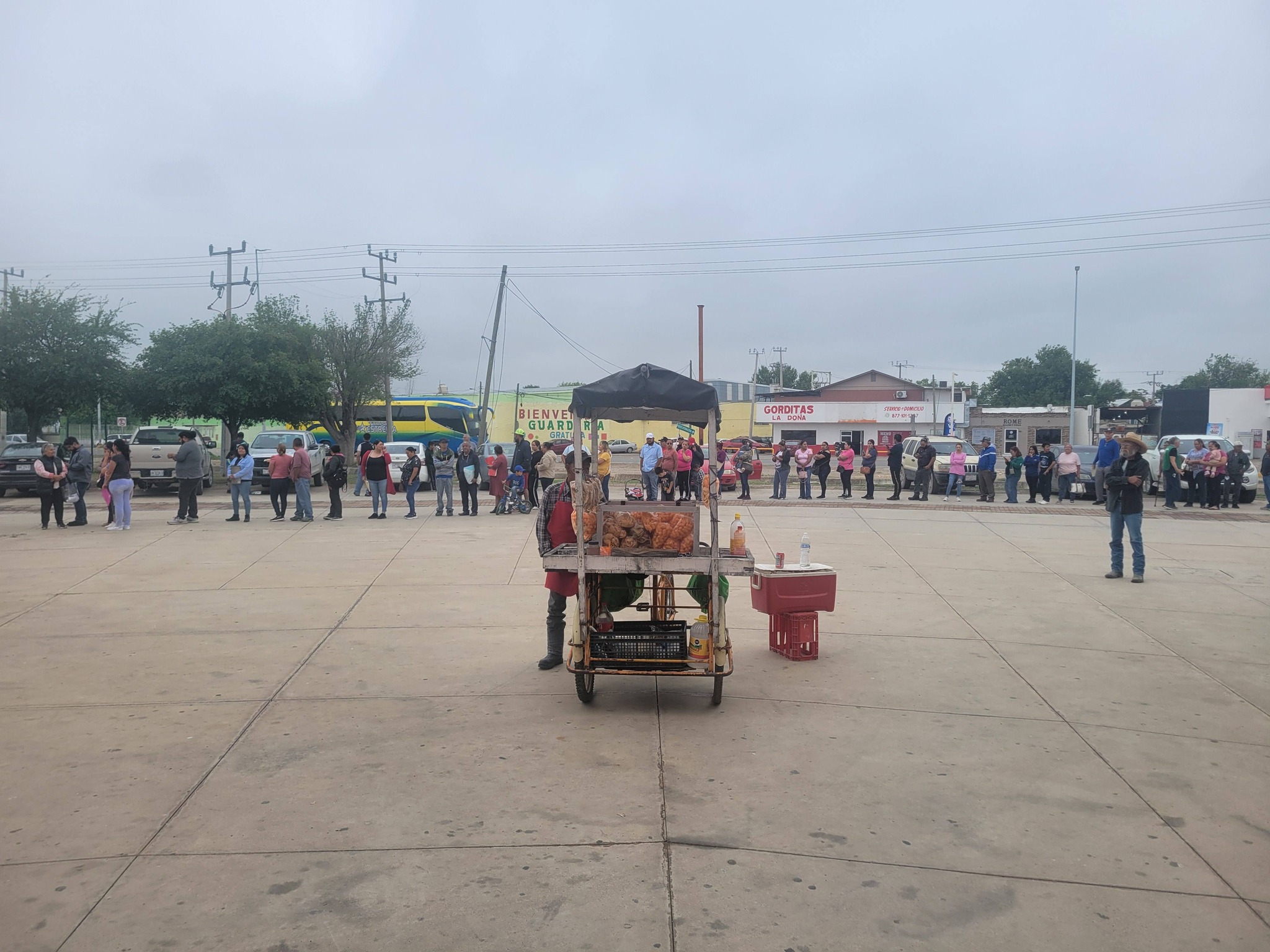 Gran brigada del Registro Civil en la Infoteca Del Estado