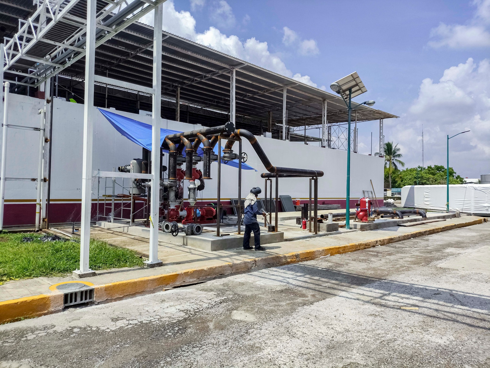 Planta que producirá moscas estériles para erradicar el gusano barrenador del ganado lleva 75% de avance