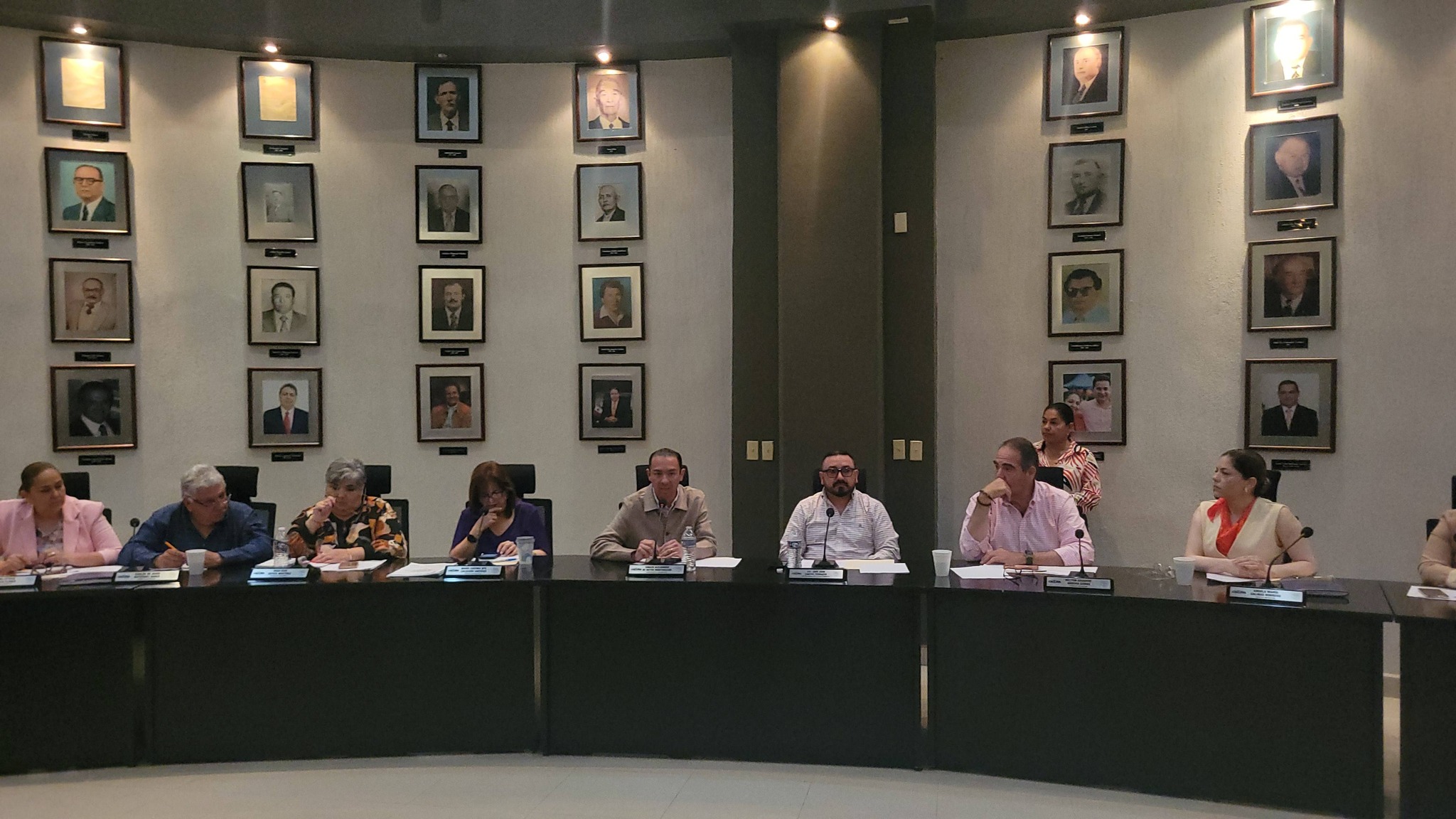 Realizan sesión ordinaria de Cabildo