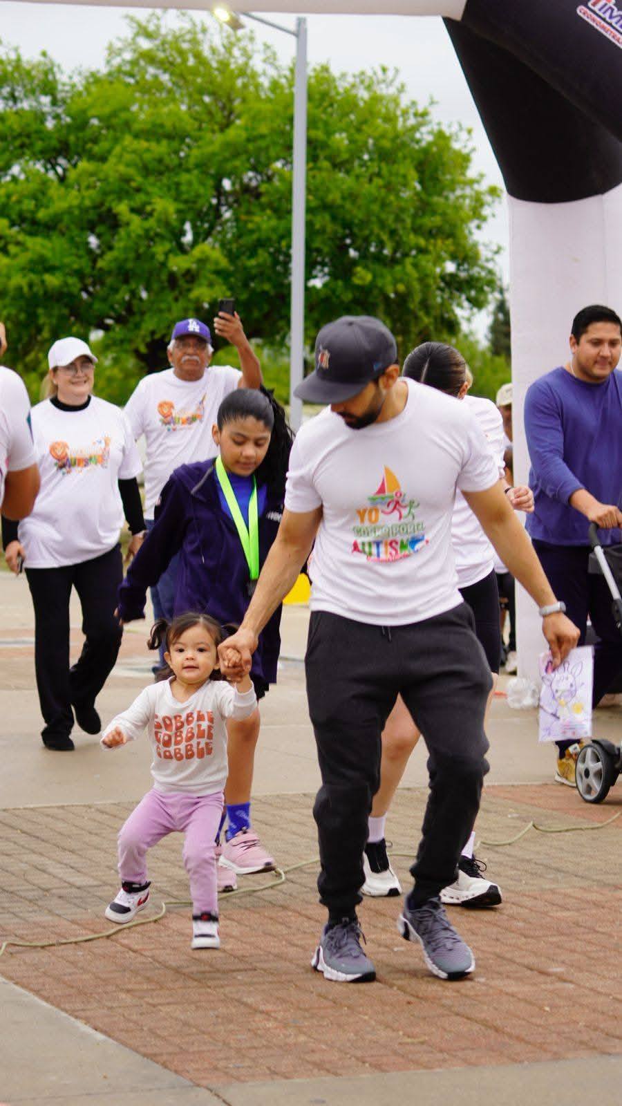 YO CORRO POR EL AUTISMO