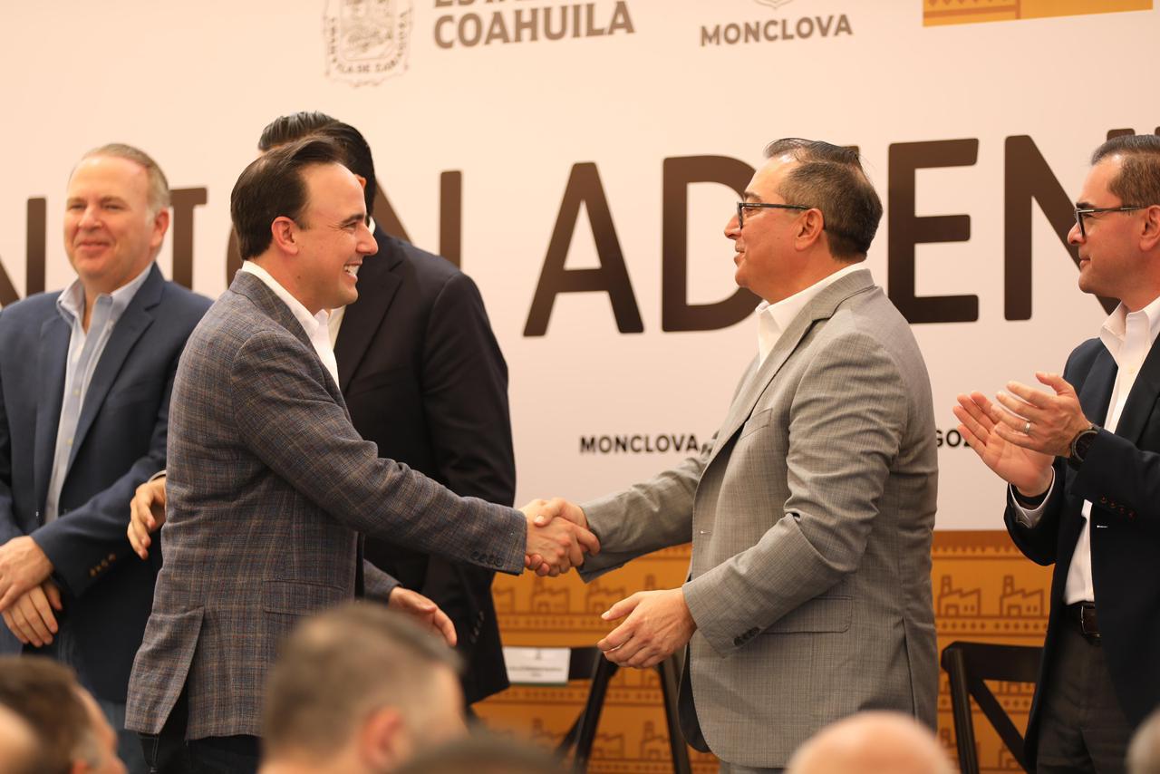 ANUNCIAN 1500 EMPLEOS DE ADIENT TECHNOTRIM PARA LA REGIÓN CENTRO