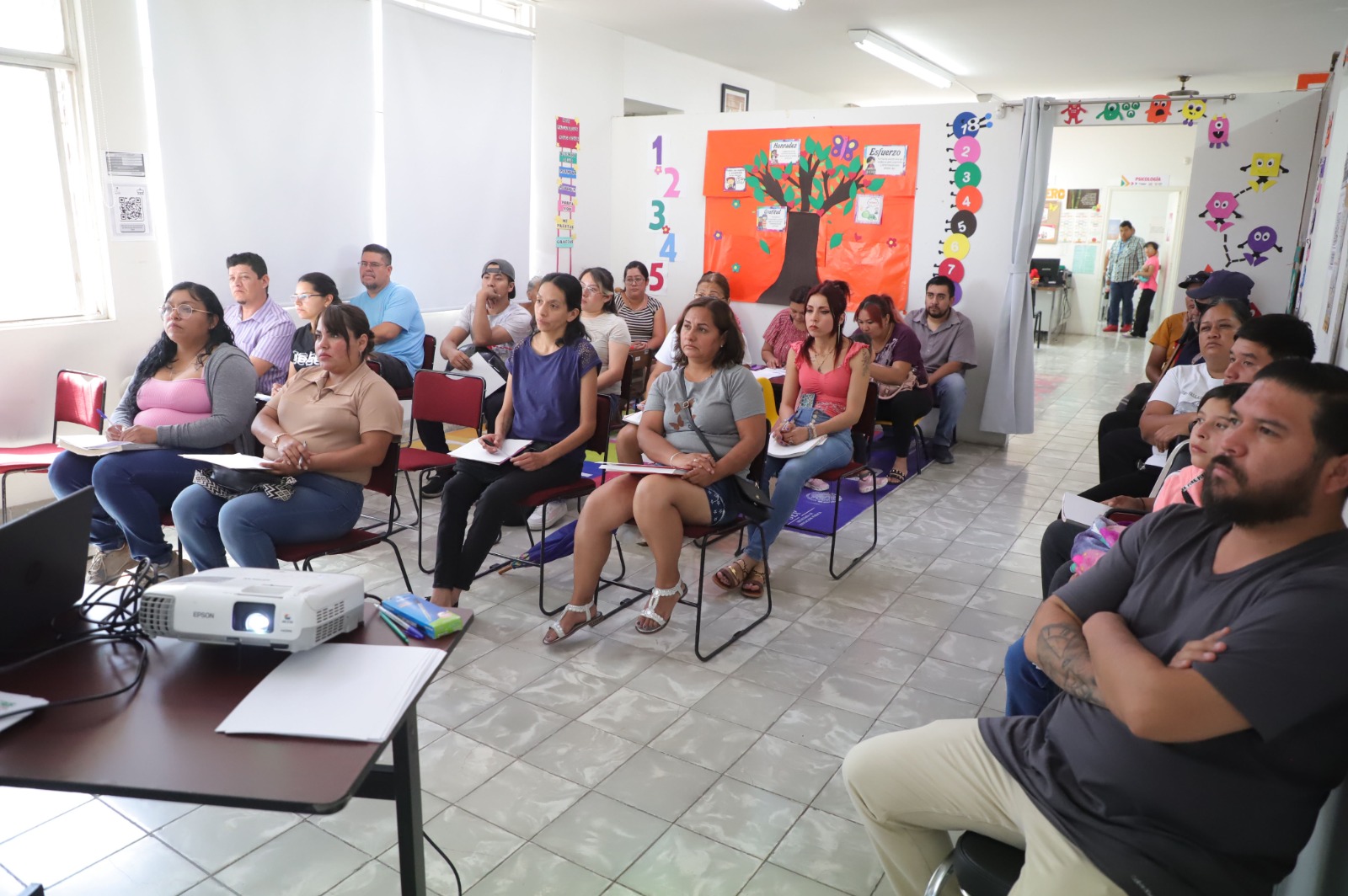 CAIF BRINDAN ATENCIÓN EMOCIONAL Y ORIENTACIÓN FAMILIAR EN DISTINTAS REGIONES DE COAHUILA