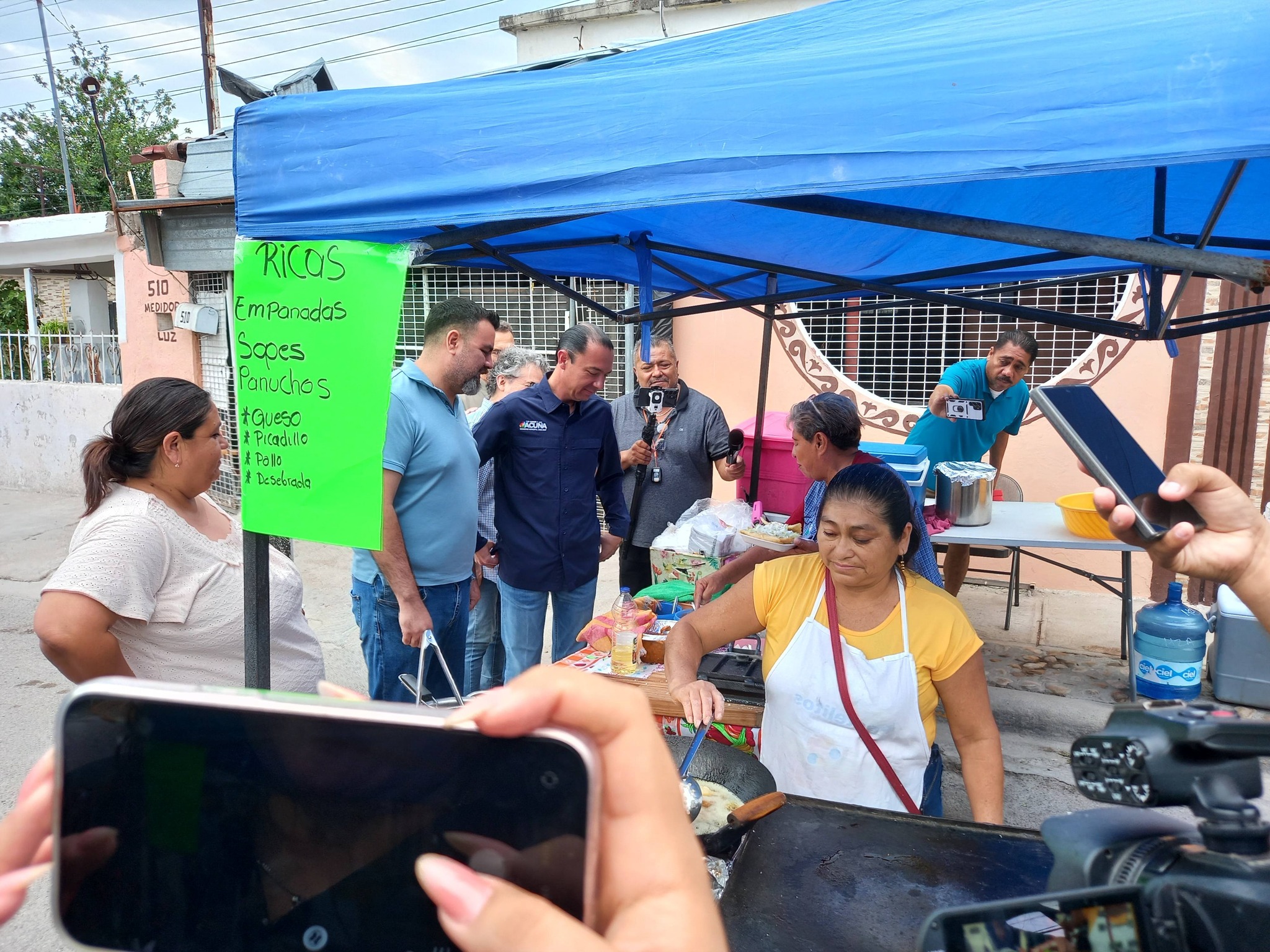 Con gran éxito reanuda actividades el comercio ambulante en la Calle Ancha
