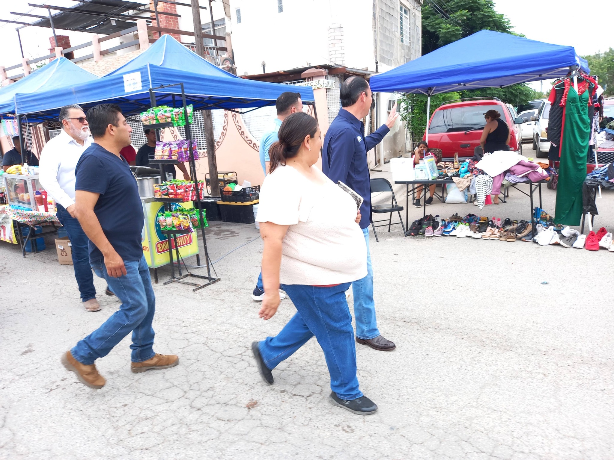 Con gran éxito reanuda actividades el comercio ambulante en la Calle Ancha