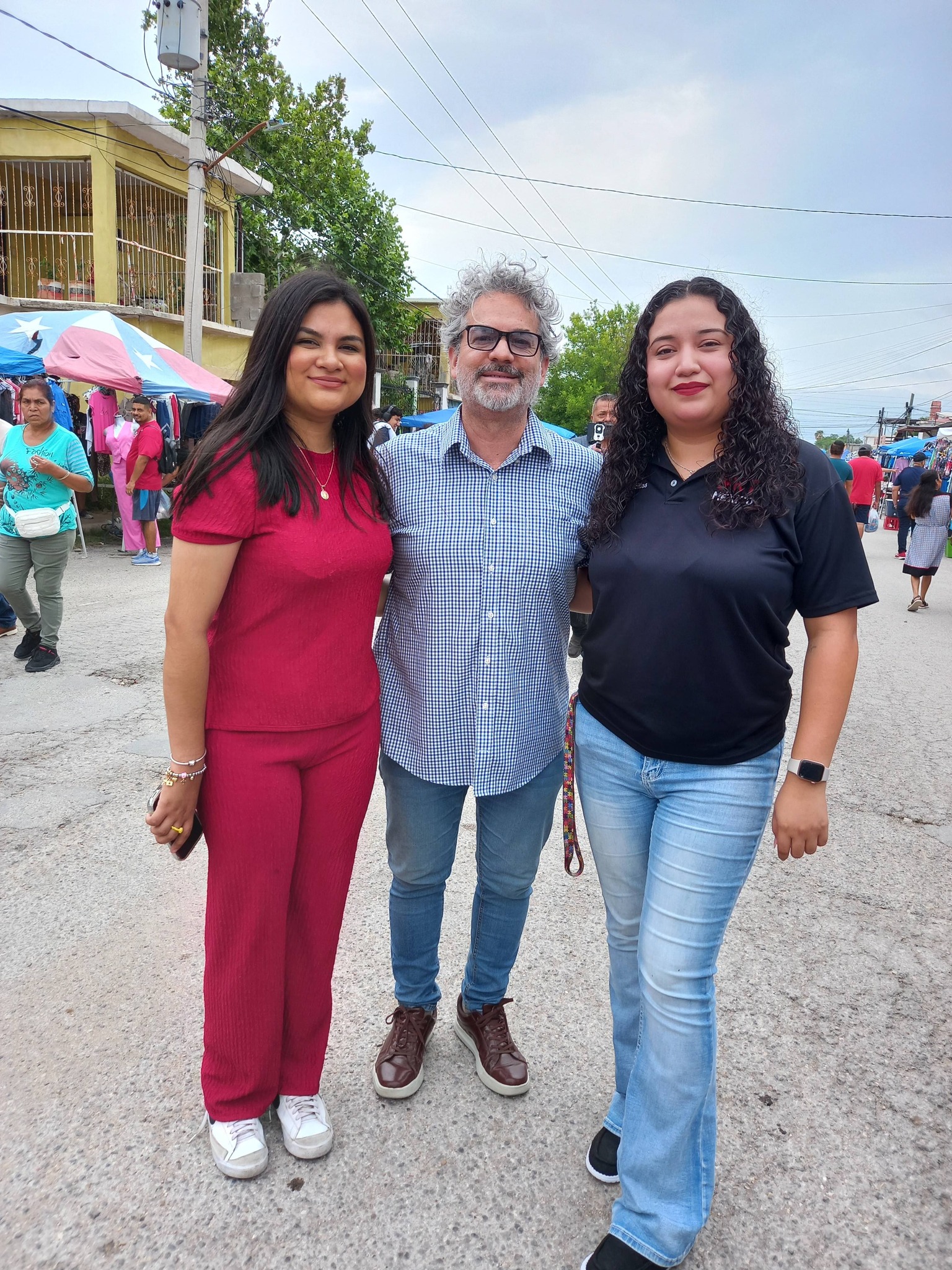 Con gran éxito reanuda actividades el comercio ambulante en la Calle Ancha