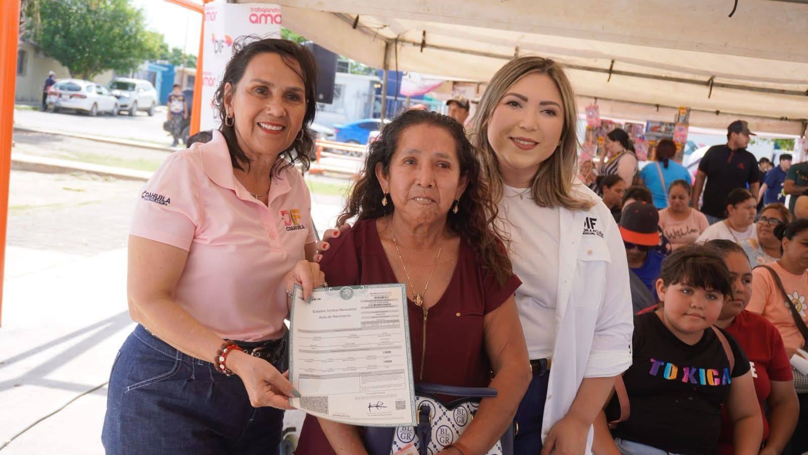 DIF Municipal y DIF Coahuila trabajando de la mano por nuestras familias de Acuña