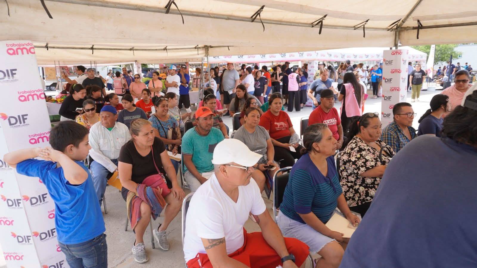 DIF Municipal y DIF Coahuila trabajando de la mano por nuestras familias de Acuña