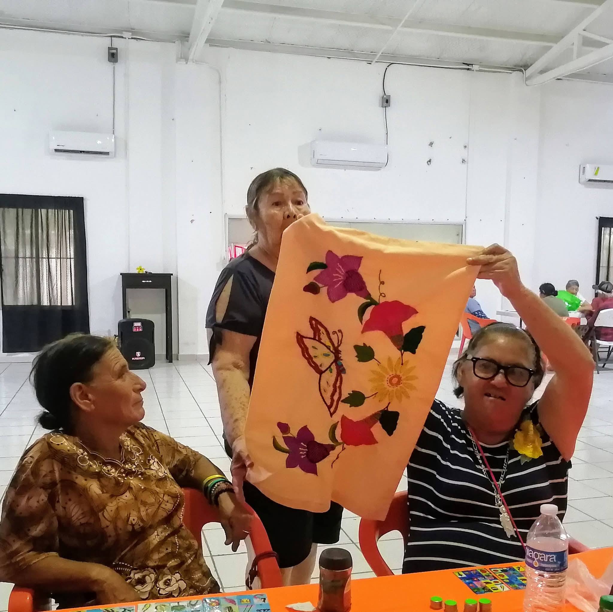 El trabajo no se detiene en Centros Comunitarios Acuña