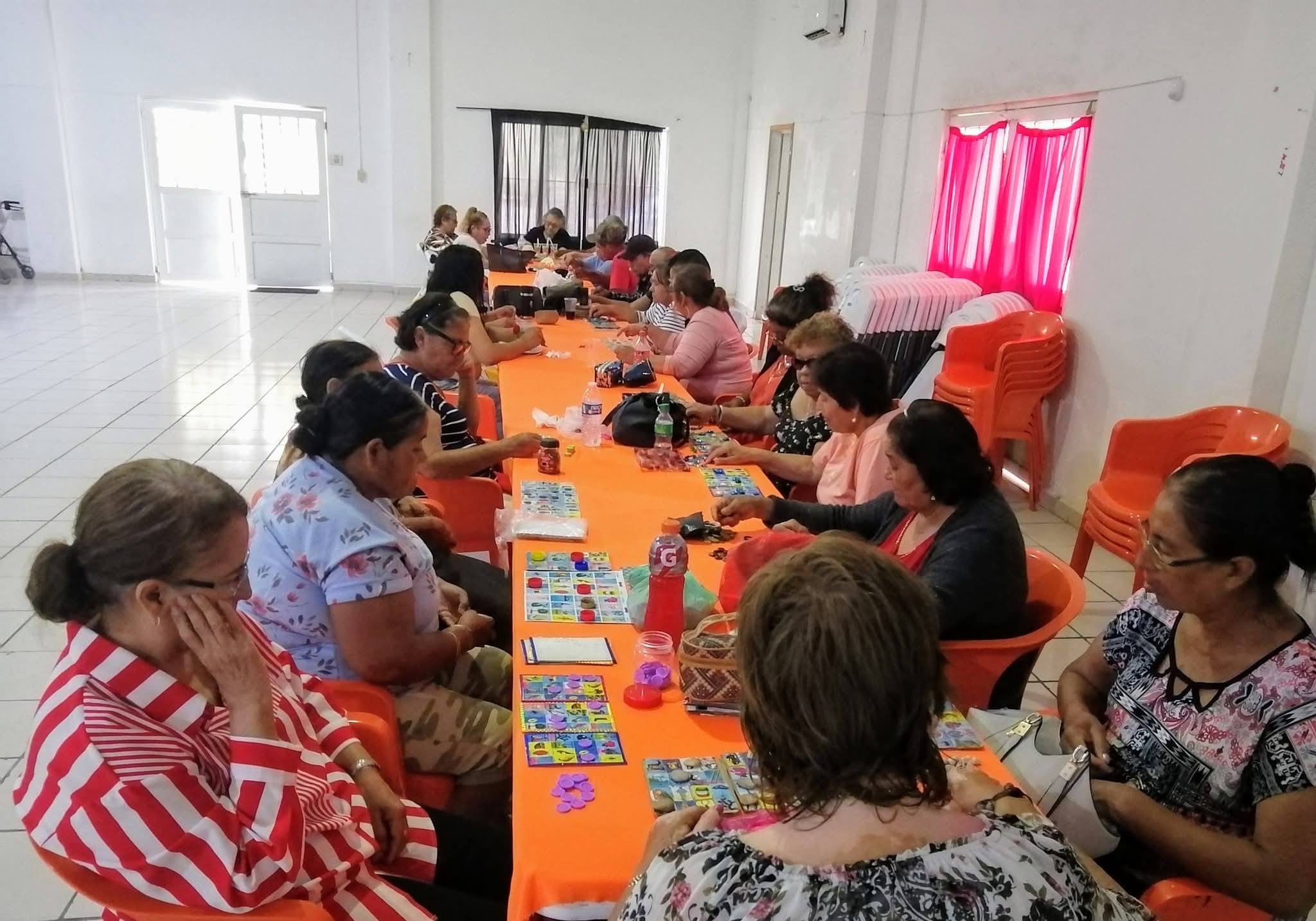 El trabajo no se detiene en Centros Comunitarios Acuña