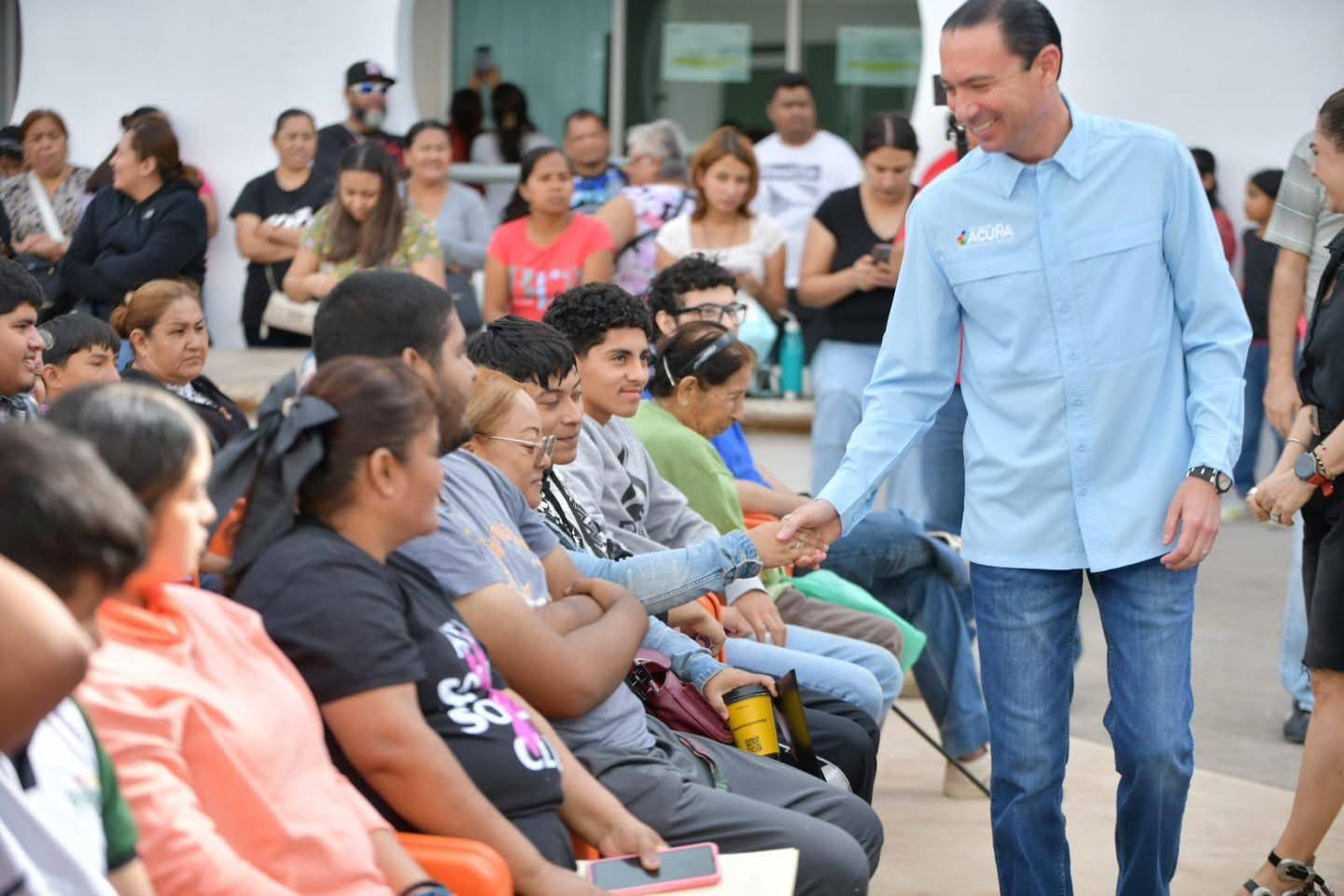 GOBIERNO DE UNIDAD IMPULSA EL FUTURO DE LA JUVENTUD CON ENTREGA DE BECAS