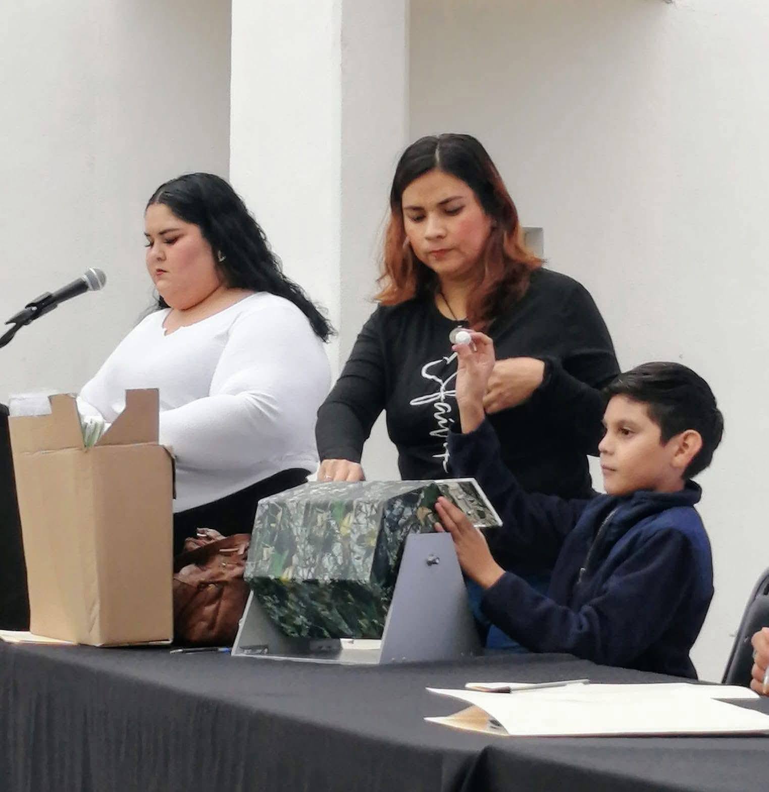 INVITAN A LOS JÓVENES A TRAMITAR SU CARTILLA MILITAR