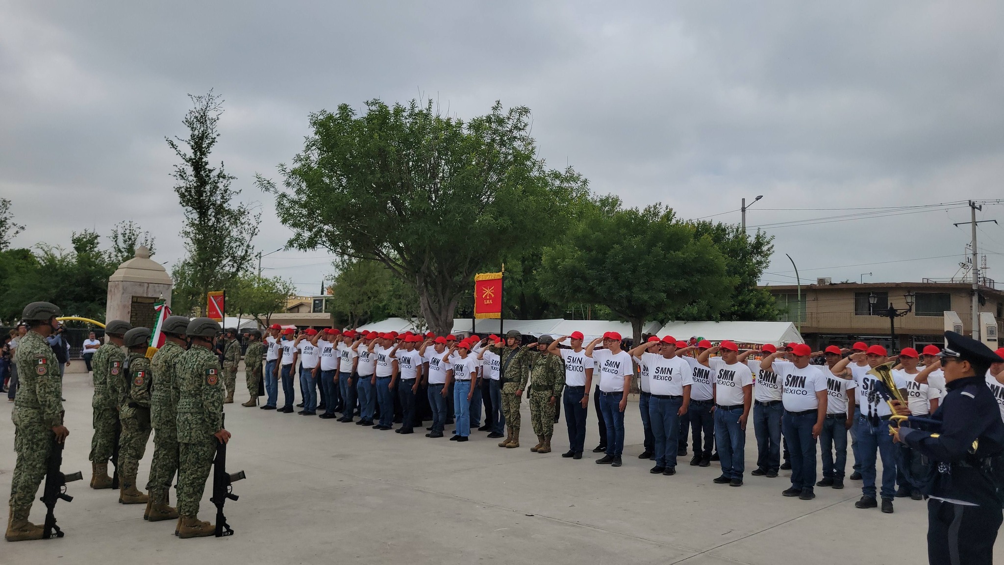 Juran bandera los soldados del Servicio Militar Nacional