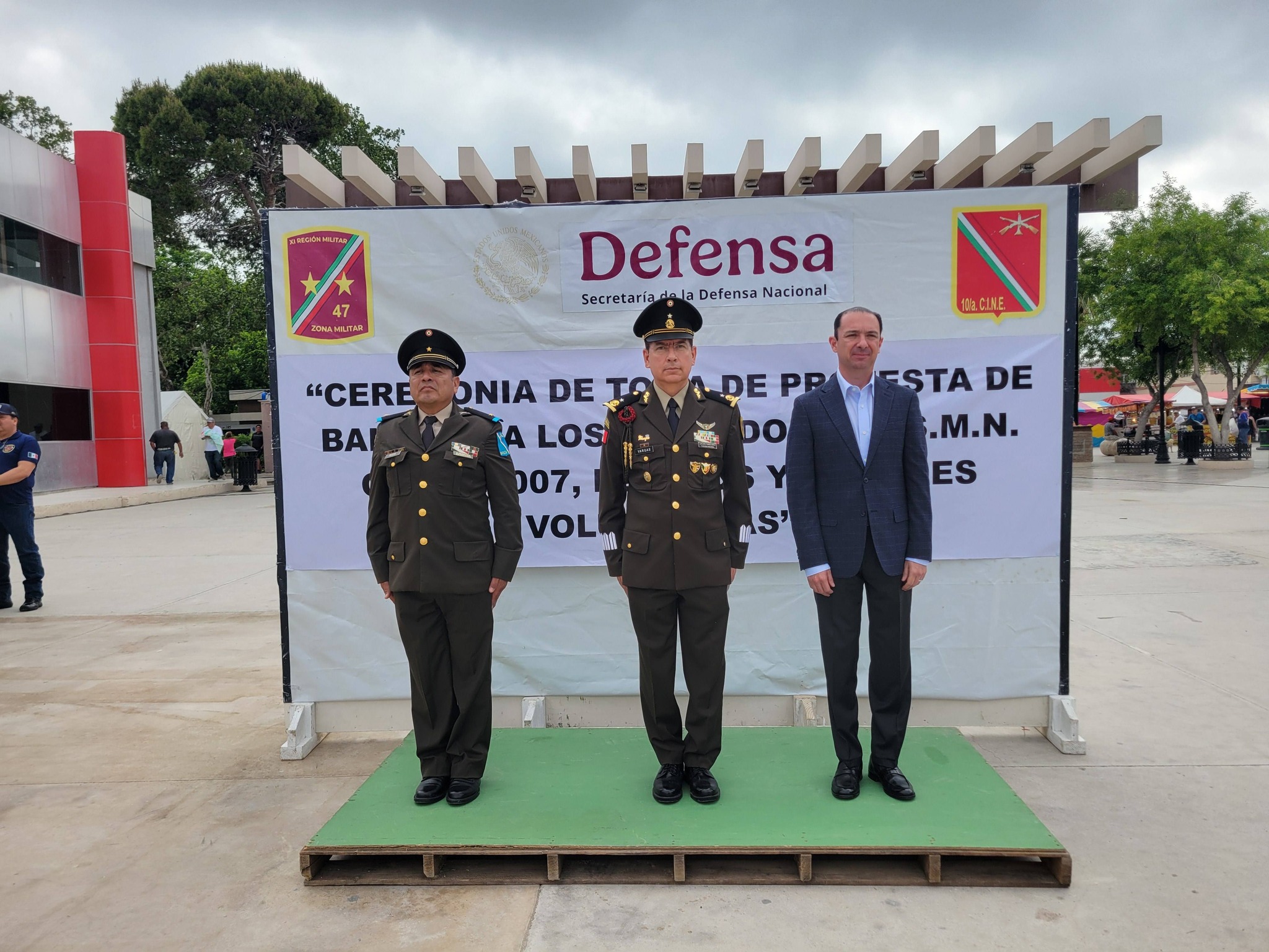 Juran bandera los soldados del Servicio Militar Nacional