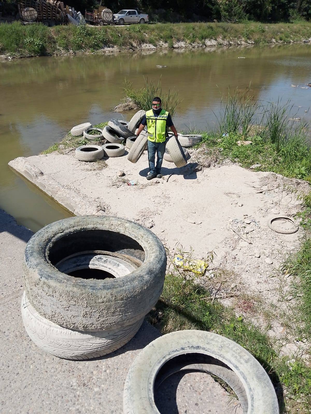 Por tu salud y seguridad no tires basura a los arroyos