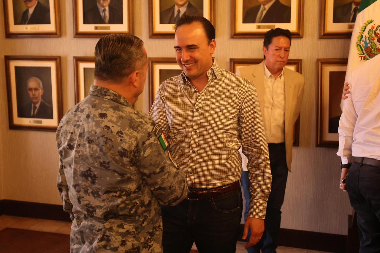 PRESIDE MANOLO JIMÉNEZ LA MESA DE CONSTRUCCIÓN DE PAZ Y SEGURIDAD EN COAHUILA
