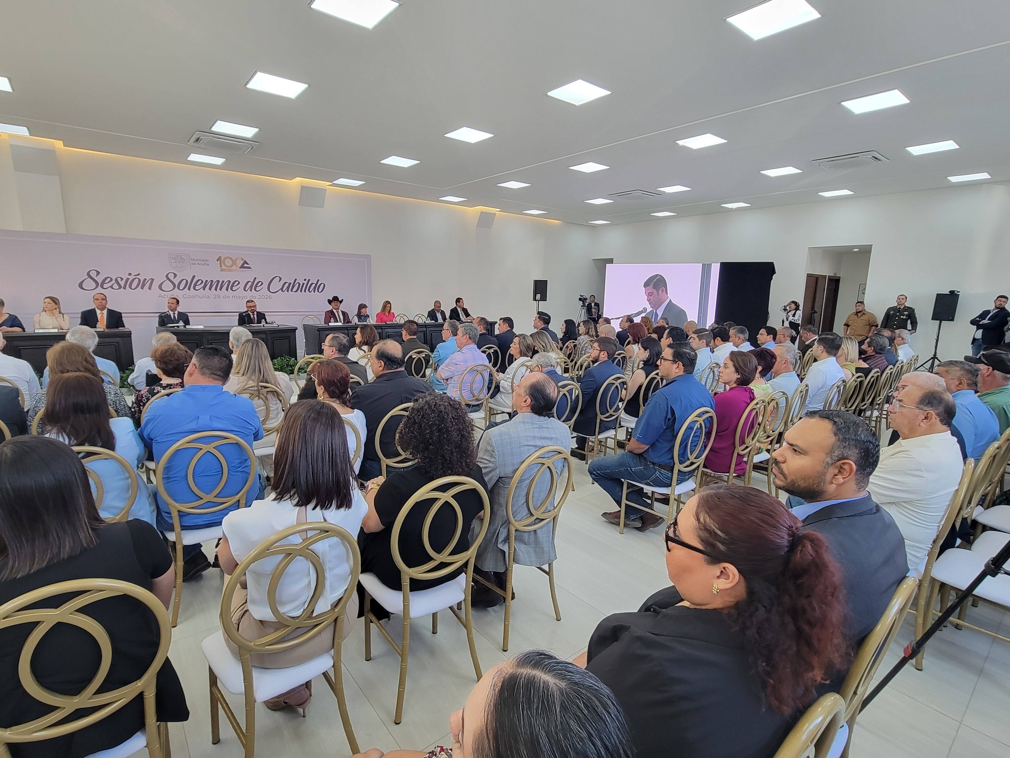 Reconoce Cabildo a CANACO Servytur Acuña
