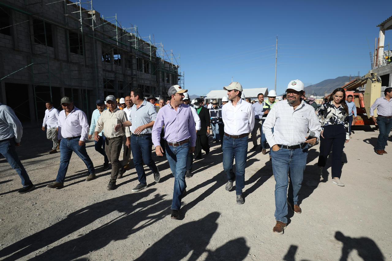 SUPERVISA MANOLO JIMÉNEZ TRABAJOS DE CONSTRUCCIÓN DE LA EXPO COAHUILA